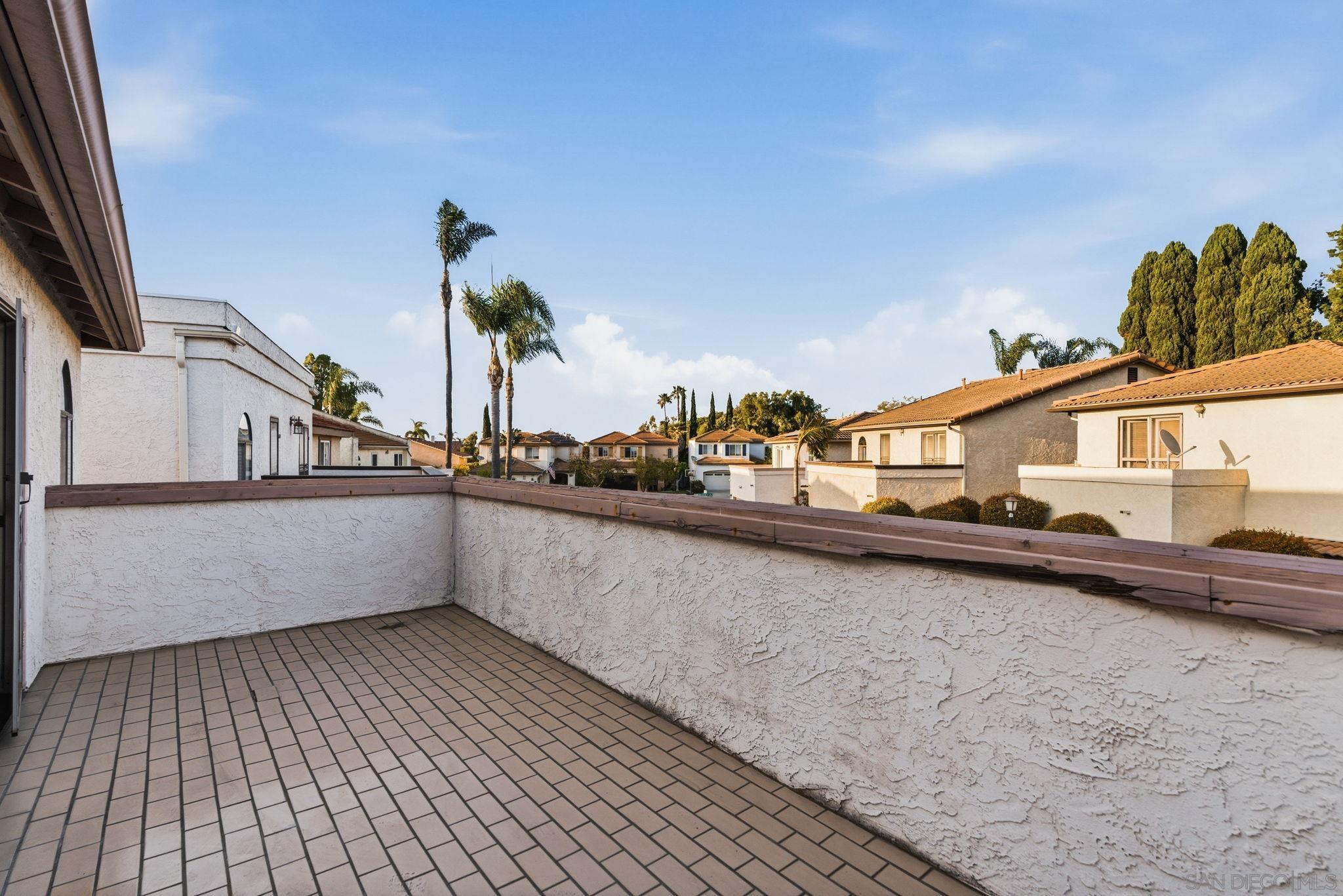 Detail Gallery Image 17 of 46 For 2767  Vista Del Oro, Carlsbad,  CA 92009 - 3 Beds | 2/1 Baths