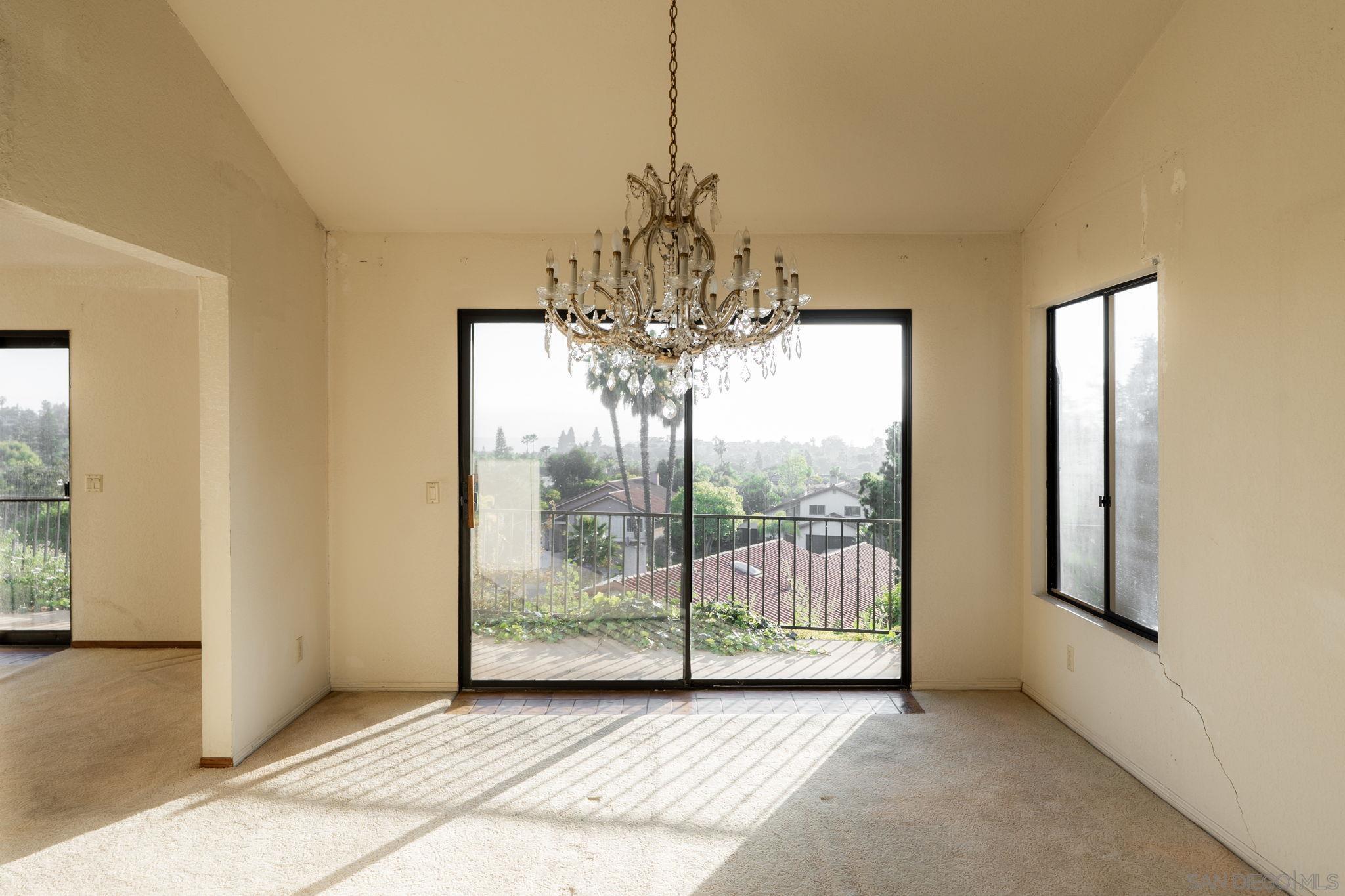 Detail Gallery Image 24 of 46 For 2767  Vista Del Oro, Carlsbad,  CA 92009 - 3 Beds | 2/1 Baths