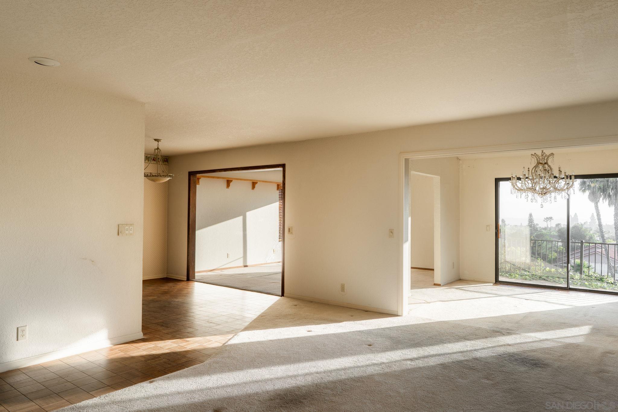 Detail Gallery Image 7 of 46 For 2767  Vista Del Oro, Carlsbad,  CA 92009 - 3 Beds | 2/1 Baths