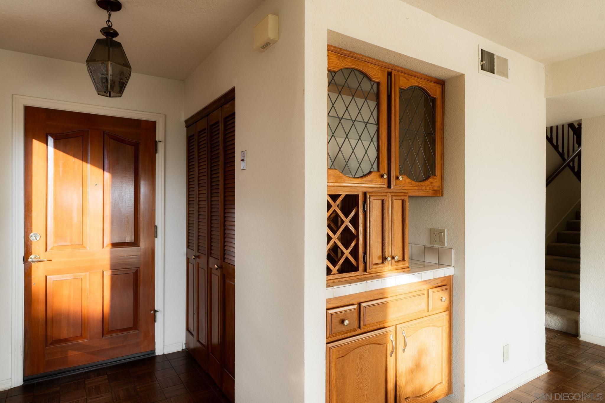 Detail Gallery Image 10 of 46 For 2767  Vista Del Oro, Carlsbad,  CA 92009 - 3 Beds | 2/1 Baths