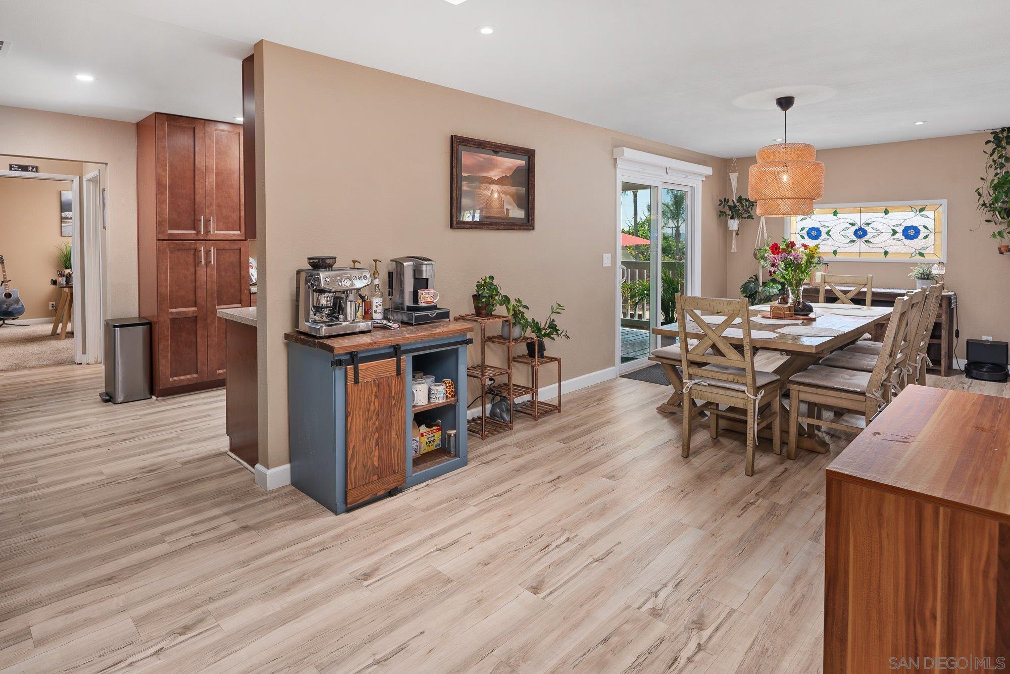 Detail Gallery Image 12 of 43 For 1362  Lindenwood, El Cajon,  CA 92021 - 4 Beds | 2 Baths