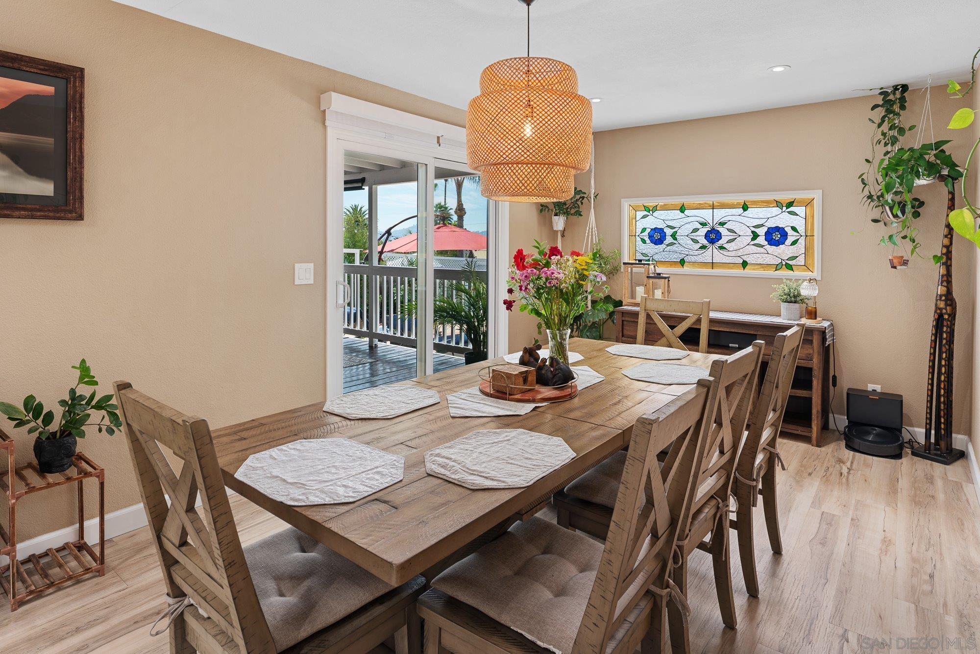 Detail Gallery Image 13 of 43 For 1362  Lindenwood, El Cajon,  CA 92021 - 4 Beds | 2 Baths