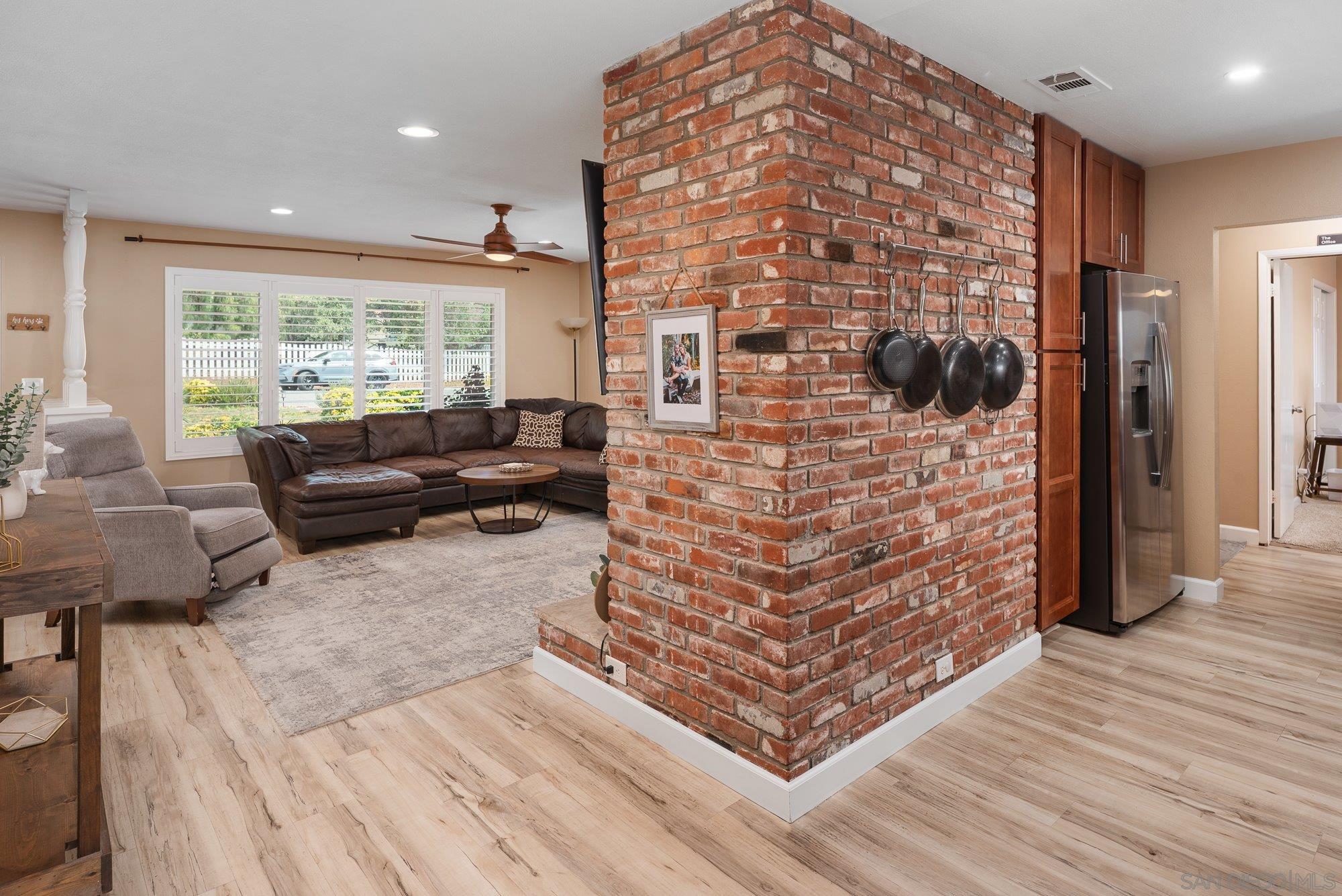 Detail Gallery Image 15 of 43 For 1362  Lindenwood, El Cajon,  CA 92021 - 4 Beds | 2 Baths