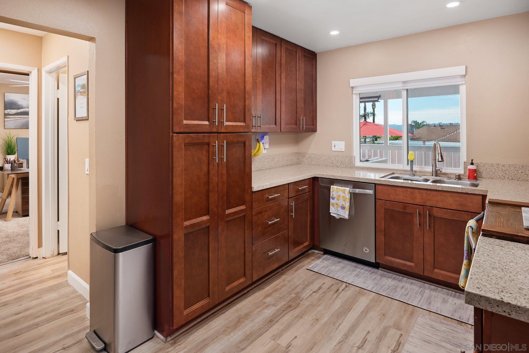 Detail Gallery Image 16 of 43 For 1362  Lindenwood, El Cajon,  CA 92021 - 4 Beds | 2 Baths