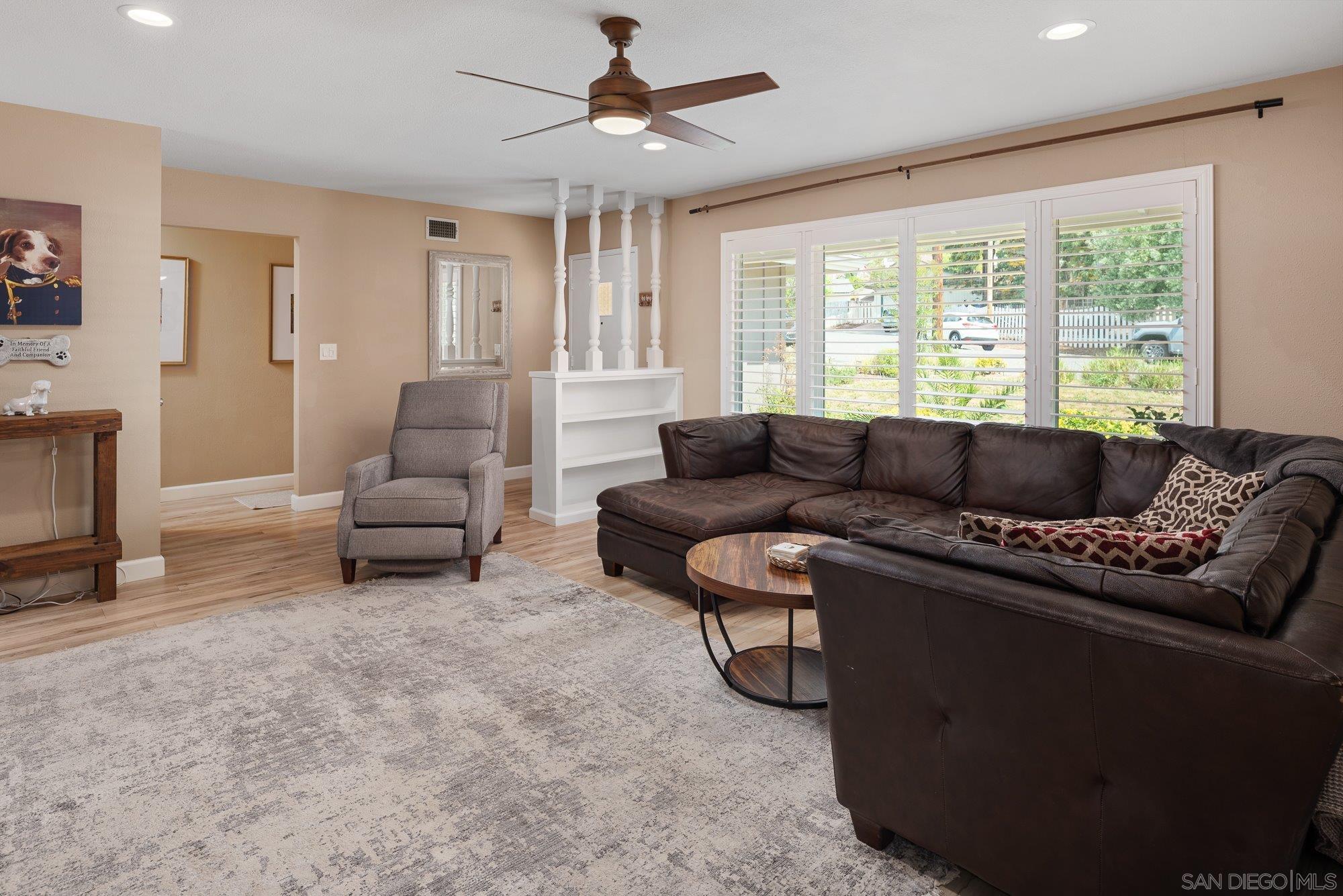 Detail Gallery Image 9 of 43 For 1362  Lindenwood, El Cajon,  CA 92021 - 4 Beds | 2 Baths