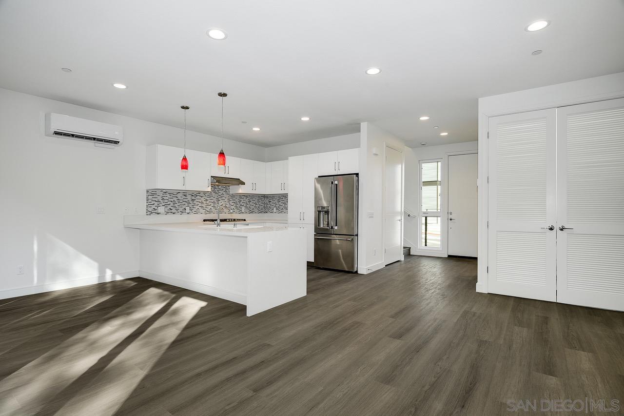 Detail Gallery Image 4 of 26 For 8248  High St., La Mesa,  CA 91941 - 3 Beds | 2 Baths