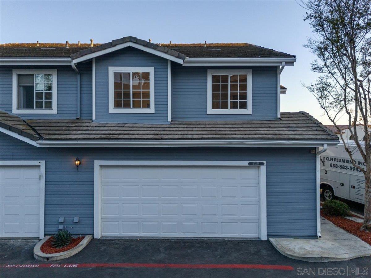 Detail Gallery Image 2 of 42 For 12865  Carriage Heights Way, Poway,  CA 92064 - 3 Beds | 2/1 Baths