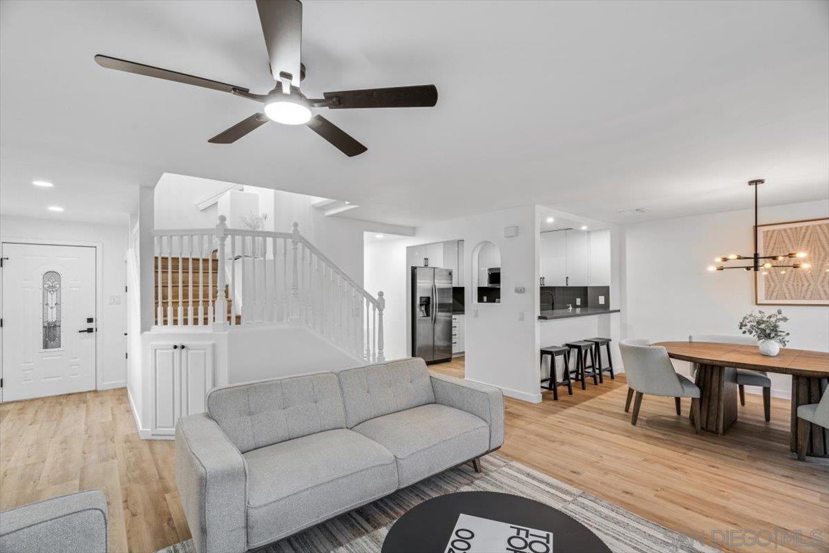 Detail Gallery Image 12 of 42 For 12865  Carriage Heights Way, Poway,  CA 92064 - 3 Beds | 2/1 Baths