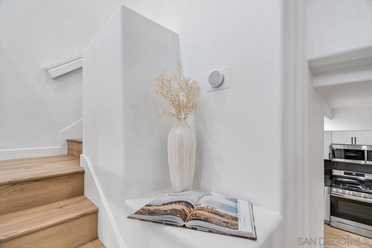 Detail Gallery Image 18 of 42 For 12865  Carriage Heights Way, Poway,  CA 92064 - 3 Beds | 2/1 Baths