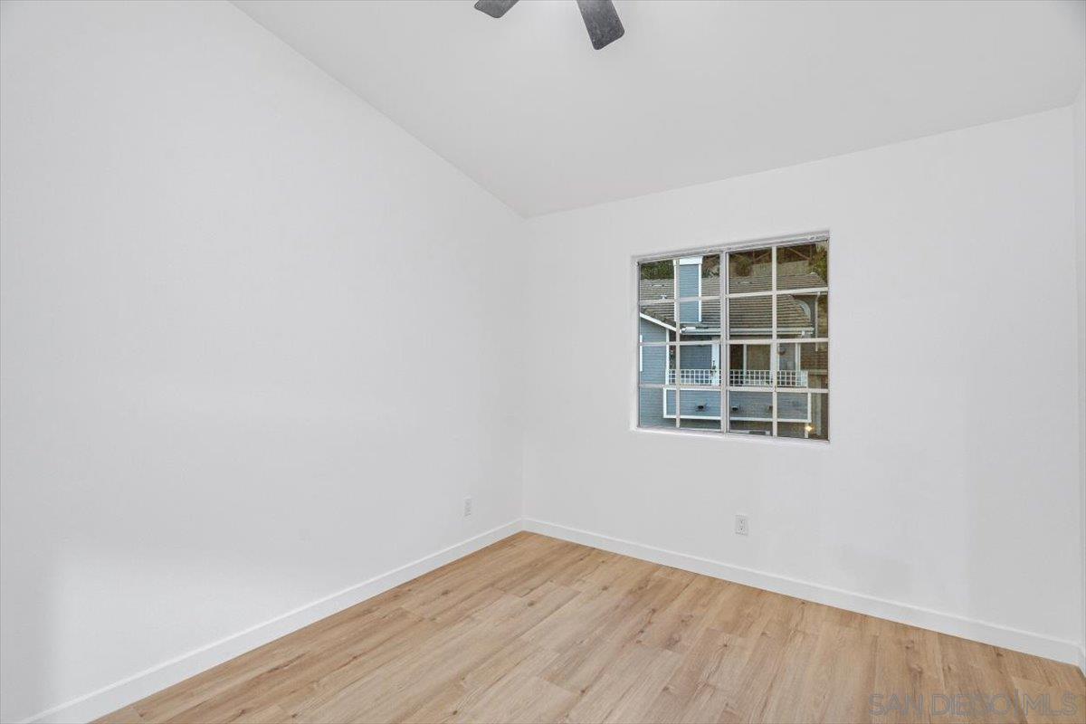 Detail Gallery Image 28 of 42 For 12865  Carriage Heights Way, Poway,  CA 92064 - 3 Beds | 2/1 Baths