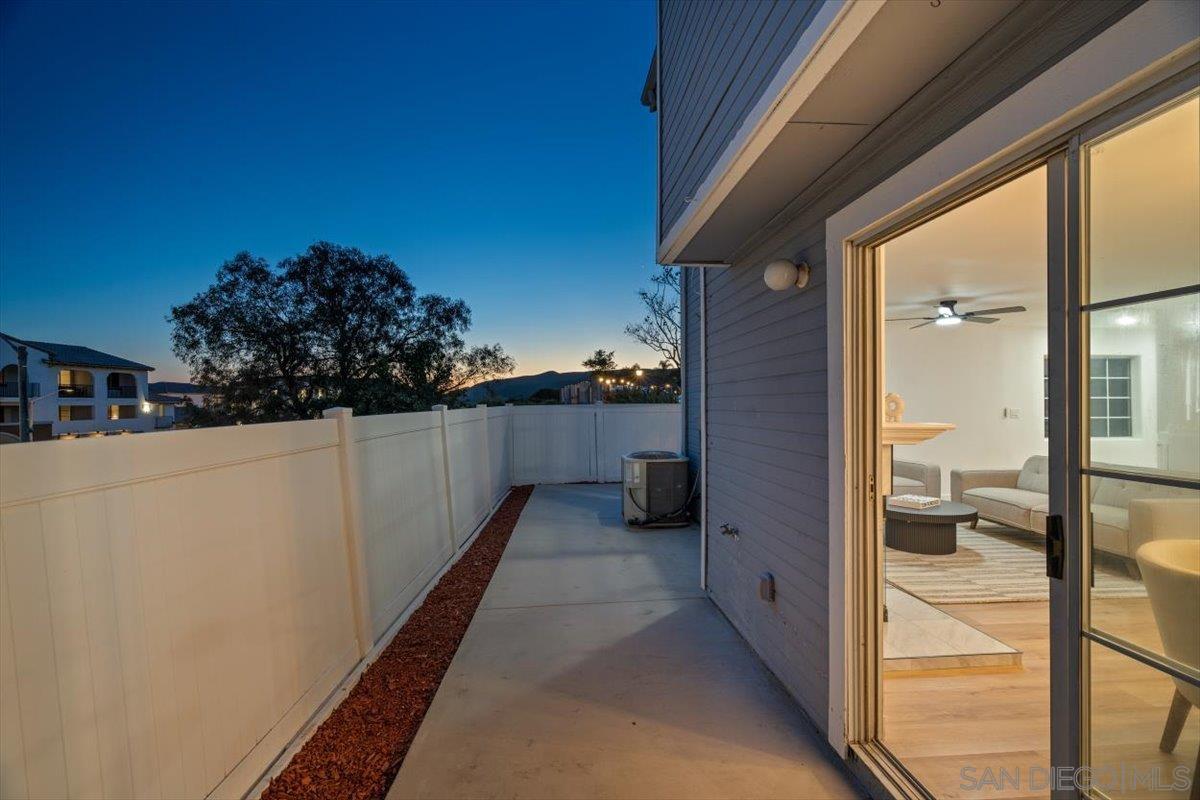 Detail Gallery Image 33 of 42 For 12865  Carriage Heights Way, Poway,  CA 92064 - 3 Beds | 2/1 Baths