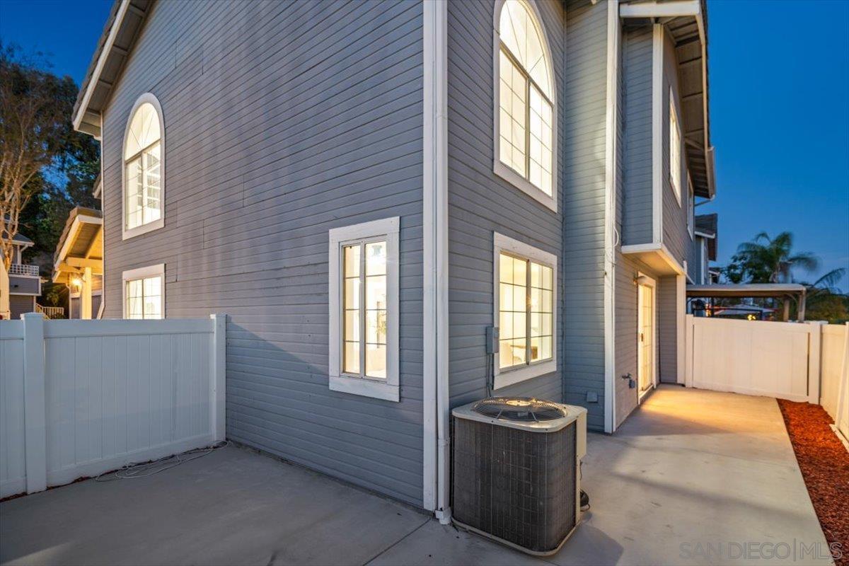 Detail Gallery Image 34 of 42 For 12865  Carriage Heights Way, Poway,  CA 92064 - 3 Beds | 2/1 Baths