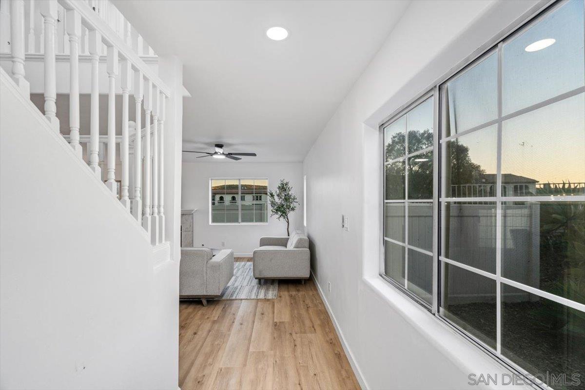 Detail Gallery Image 6 of 42 For 12865  Carriage Heights Way, Poway,  CA 92064 - 3 Beds | 2/1 Baths