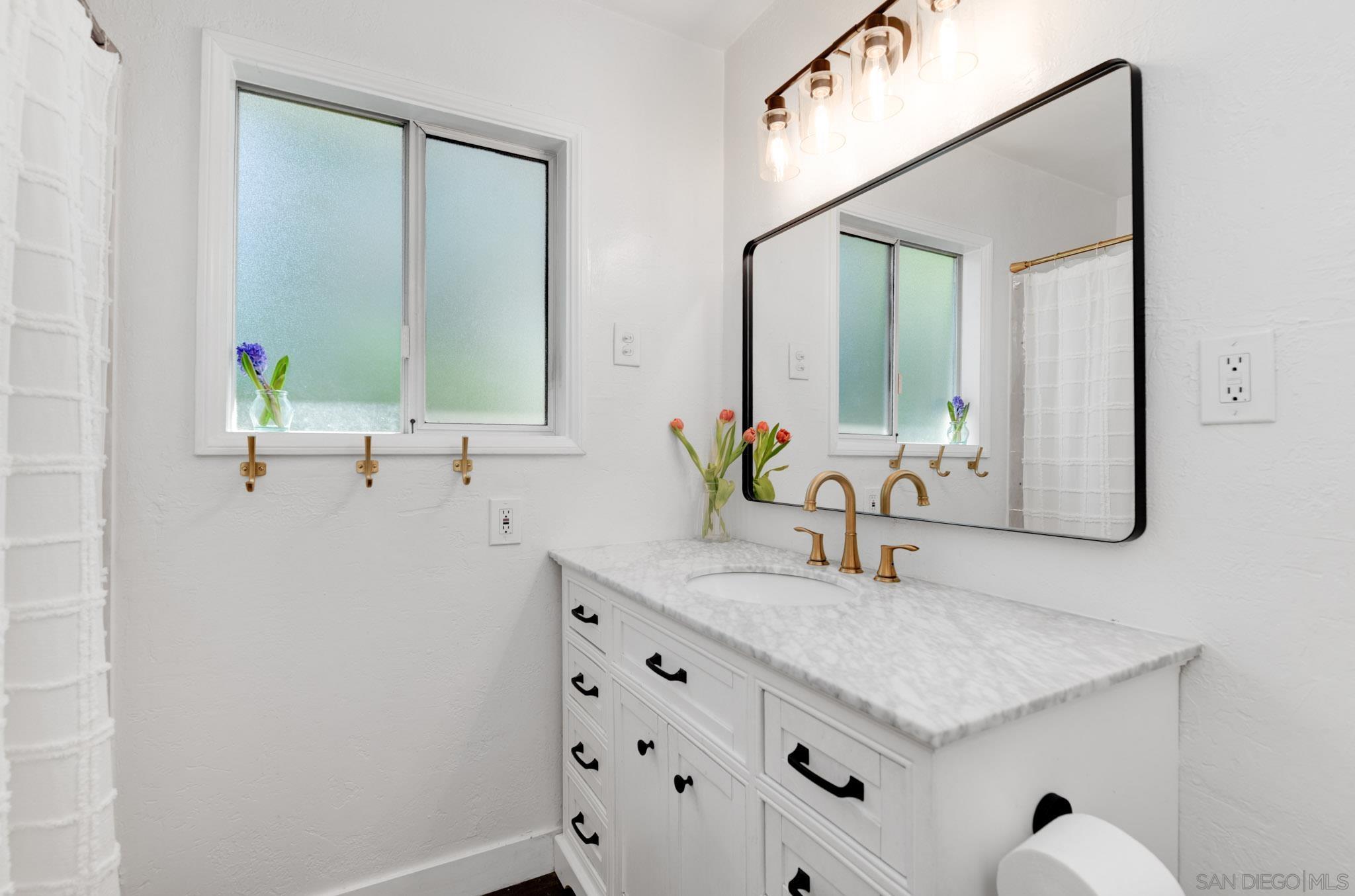 Detail Gallery Image 11 of 27 For 8648  Alpine Ave, La Mesa,  CA 91941 - 3 Beds | 2 Baths