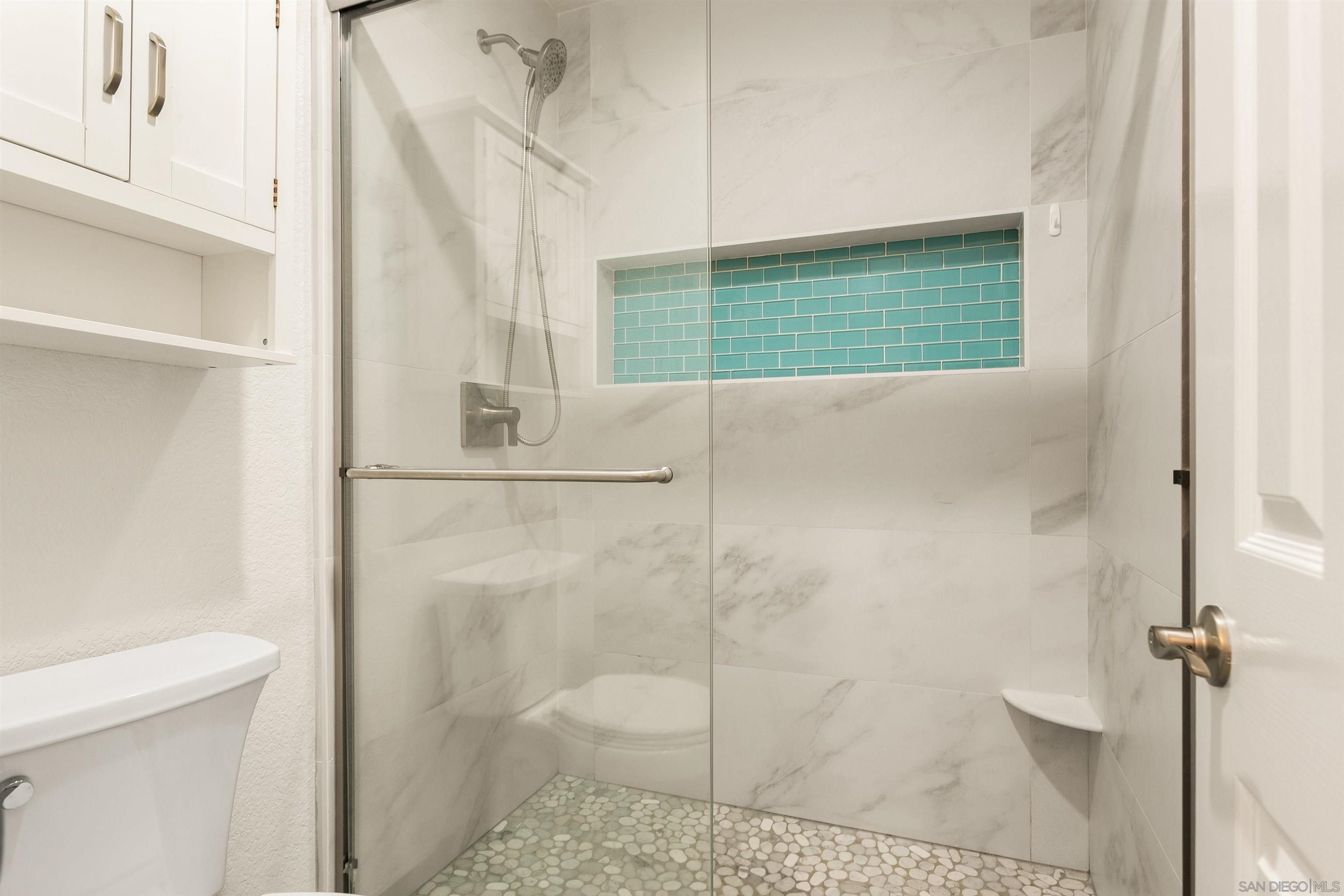 Detail Gallery Image 24 of 37 For 879  Agate  #3,  San Diego,  CA 92109 - 2 Beds | 2/1 Baths