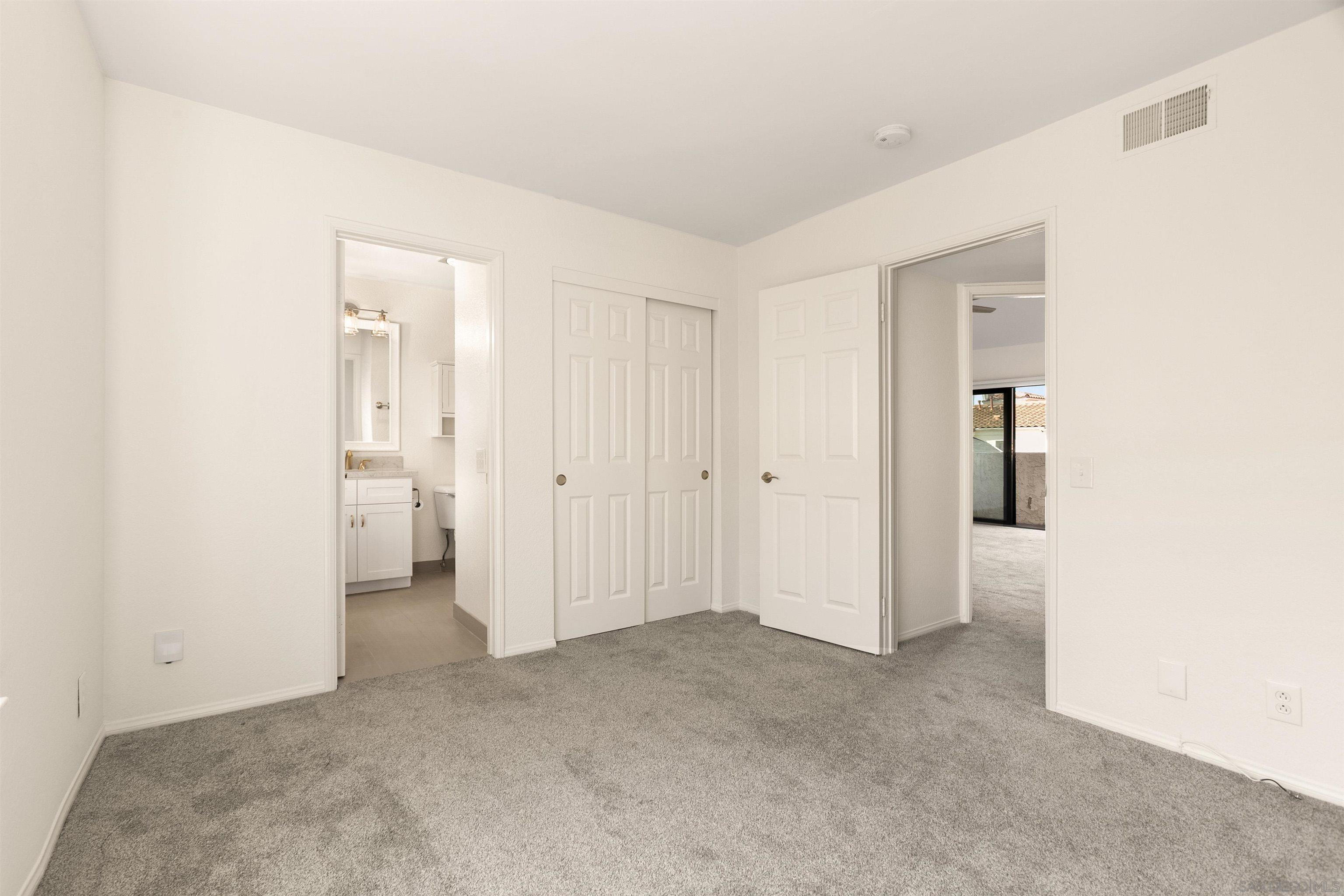 Detail Gallery Image 26 of 37 For 879  Agate  #3,  San Diego,  CA 92109 - 2 Beds | 2/1 Baths