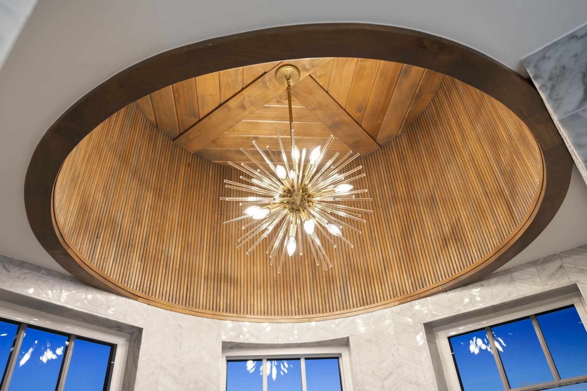 Detail Gallery Image 11 of 70 For 466  Westbourne St, La Jolla,  CA 92037 - 5 Beds | 3/2 Baths