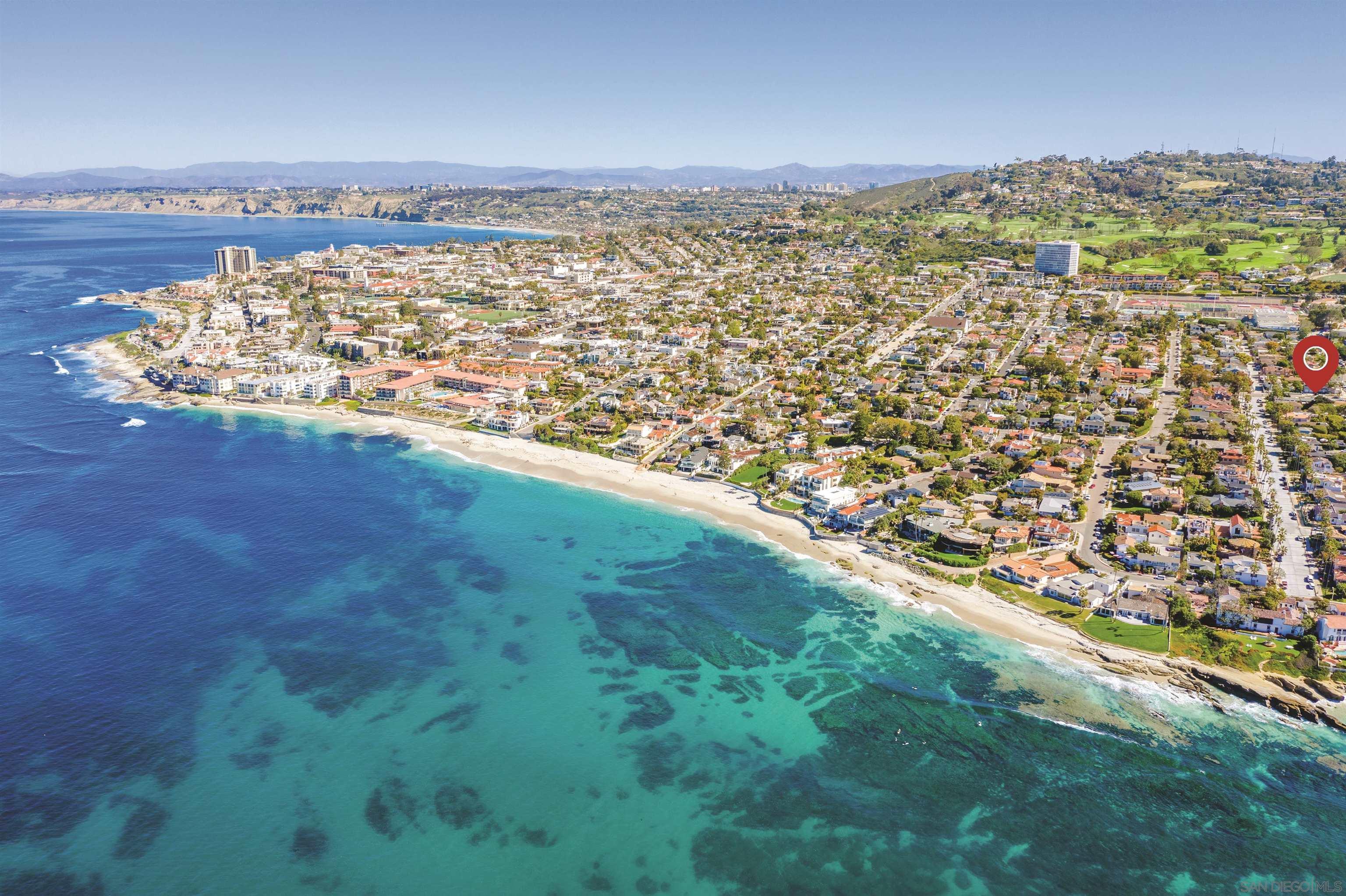 Detail Gallery Image 13 of 70 For 466  Westbourne St, La Jolla,  CA 92037 - 5 Beds | 3/2 Baths