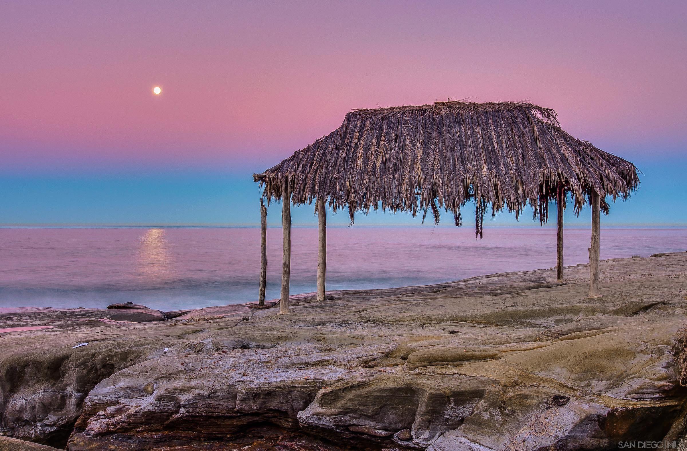 Detail Gallery Image 15 of 70 For 466  Westbourne St, La Jolla,  CA 92037 - 5 Beds | 3/2 Baths