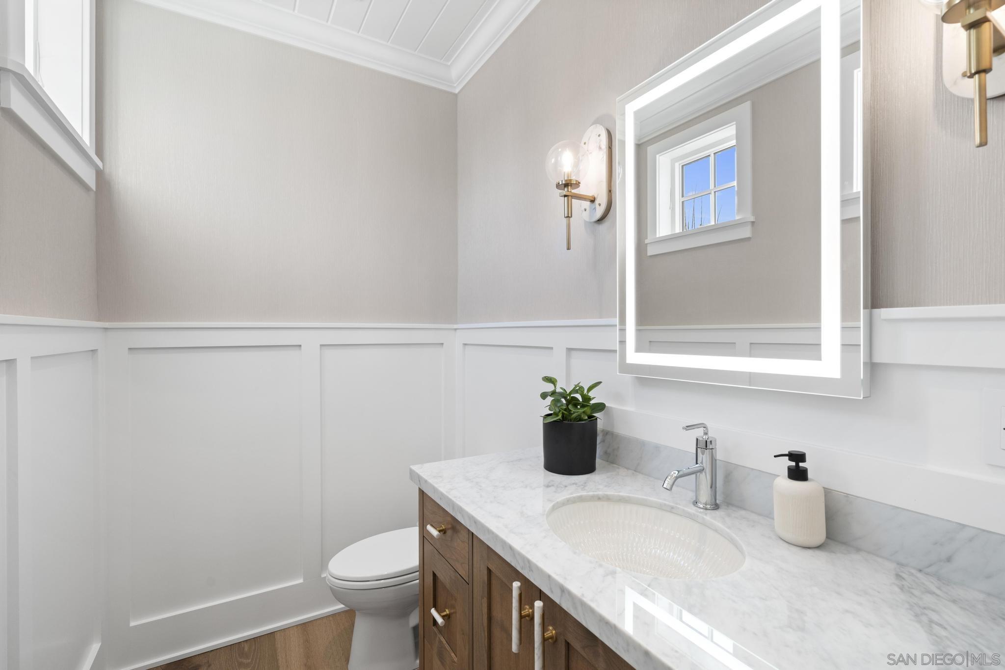 Detail Gallery Image 50 of 70 For 466  Westbourne St, La Jolla,  CA 92037 - 5 Beds | 3/2 Baths