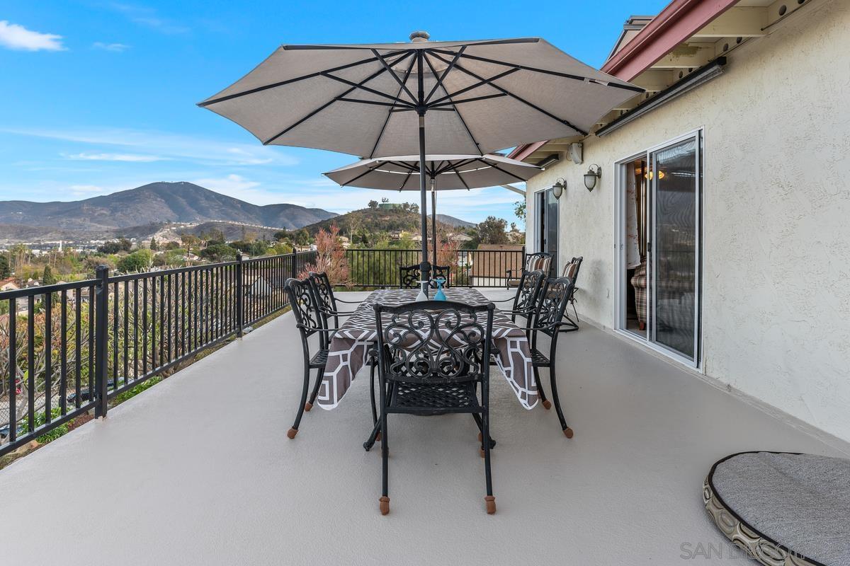 Detail Gallery Image 12 of 49 For 2603 S Barcelona St., Spring Valley,  CA 91977 - 4 Beds | 3 Baths