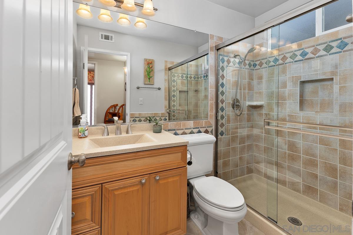 Detail Gallery Image 22 of 49 For 2603 S Barcelona St., Spring Valley,  CA 91977 - 4 Beds | 3 Baths