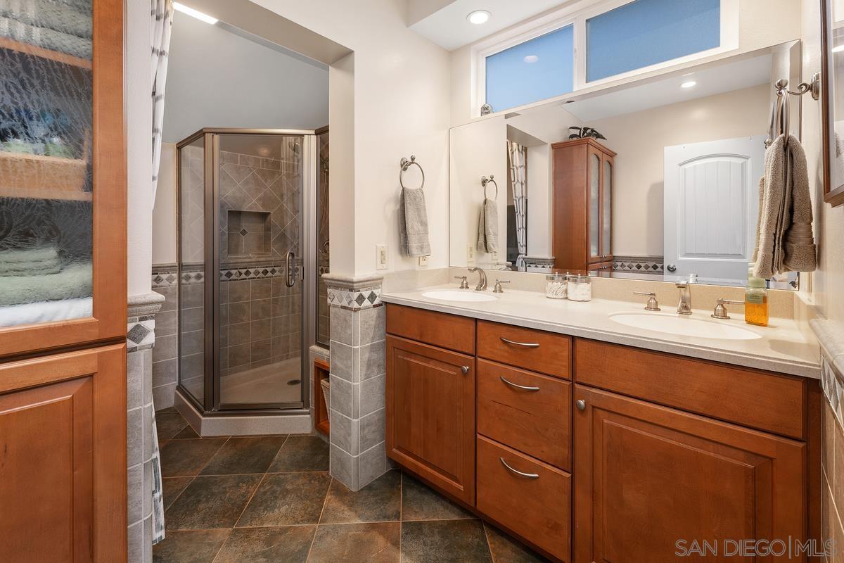 Detail Gallery Image 27 of 49 For 2603 S Barcelona St., Spring Valley,  CA 91977 - 4 Beds | 3 Baths