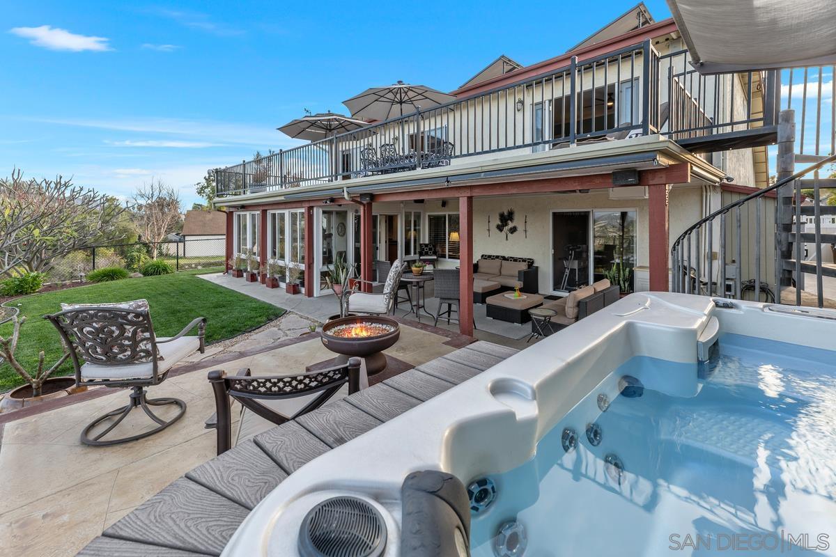 Detail Gallery Image 8 of 49 For 2603 S Barcelona St., Spring Valley,  CA 91977 - 4 Beds | 3 Baths