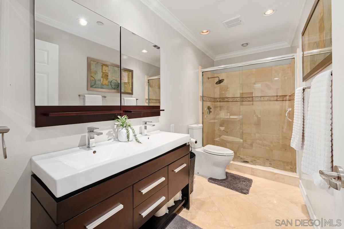 Detail Gallery Image 18 of 44 For 750  State Street  #402,  San Diego,  CA 92101 - 3 Beds | 2 Baths