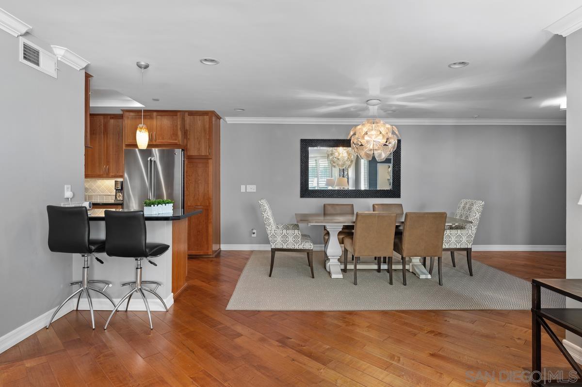 Detail Gallery Image 3 of 44 For 750  State Street  #402,  San Diego,  CA 92101 - 3 Beds | 2 Baths