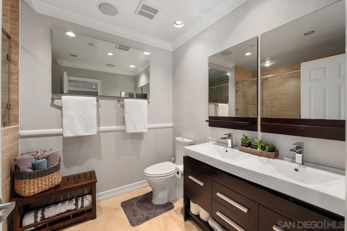 Detail Gallery Image 21 of 44 For 750  State Street  #402,  San Diego,  CA 92101 - 3 Beds | 2 Baths