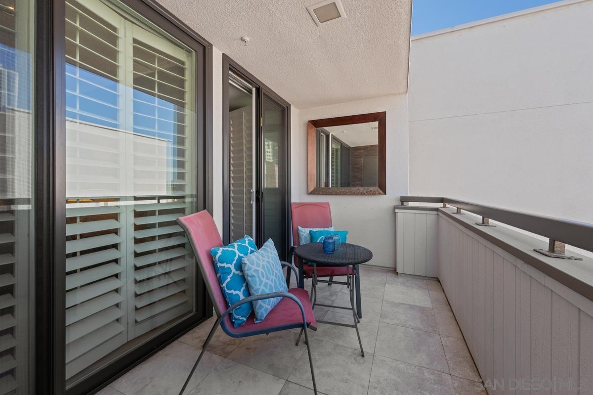 Detail Gallery Image 25 of 44 For 750  State Street  #402,  San Diego,  CA 92101 - 3 Beds | 2 Baths