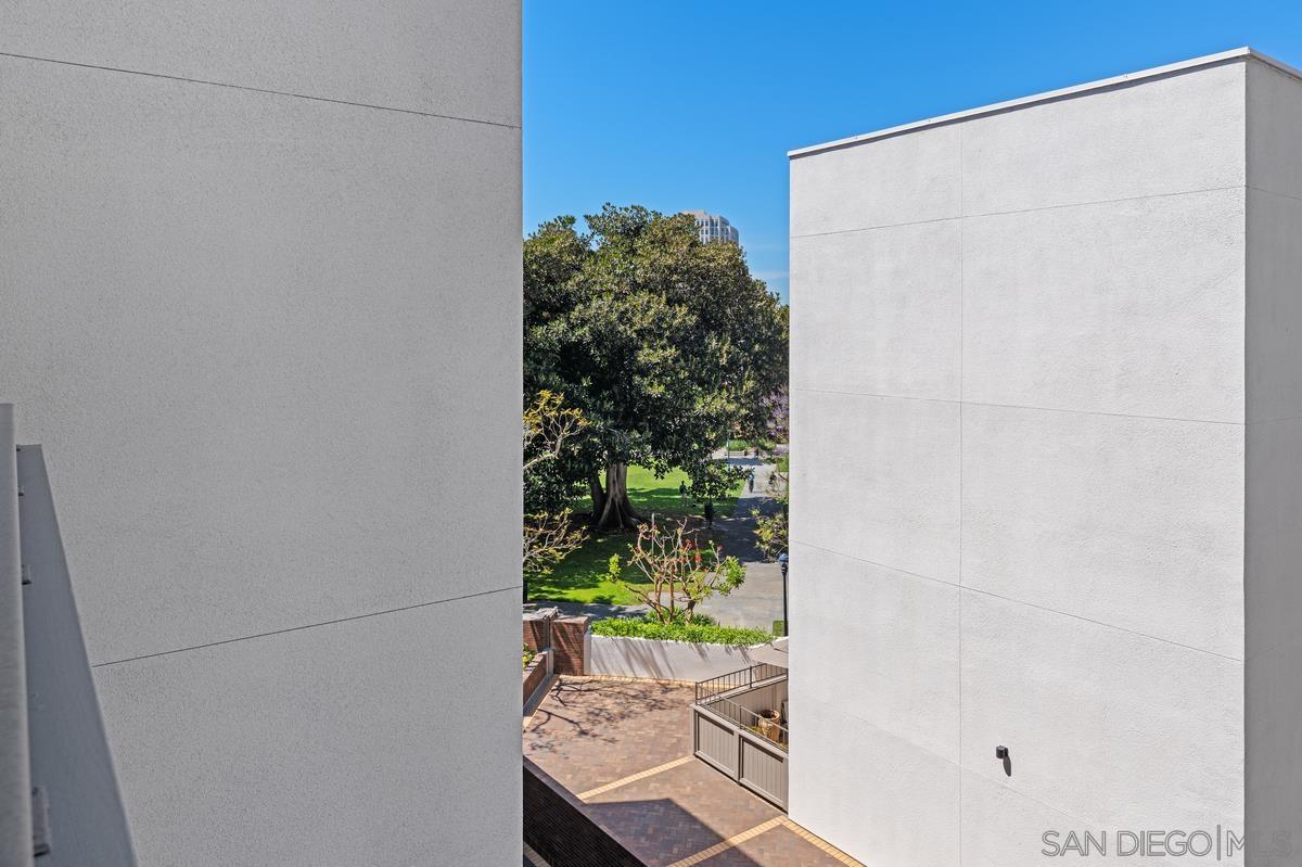 Detail Gallery Image 27 of 44 For 750  State Street  #402,  San Diego,  CA 92101 - 3 Beds | 2 Baths