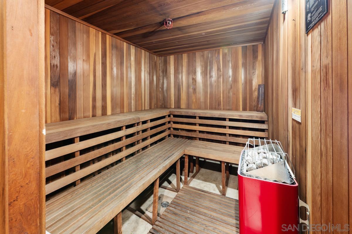 Detail Gallery Image 31 of 44 For 750  State Street  #402,  San Diego,  CA 92101 - 3 Beds | 2 Baths