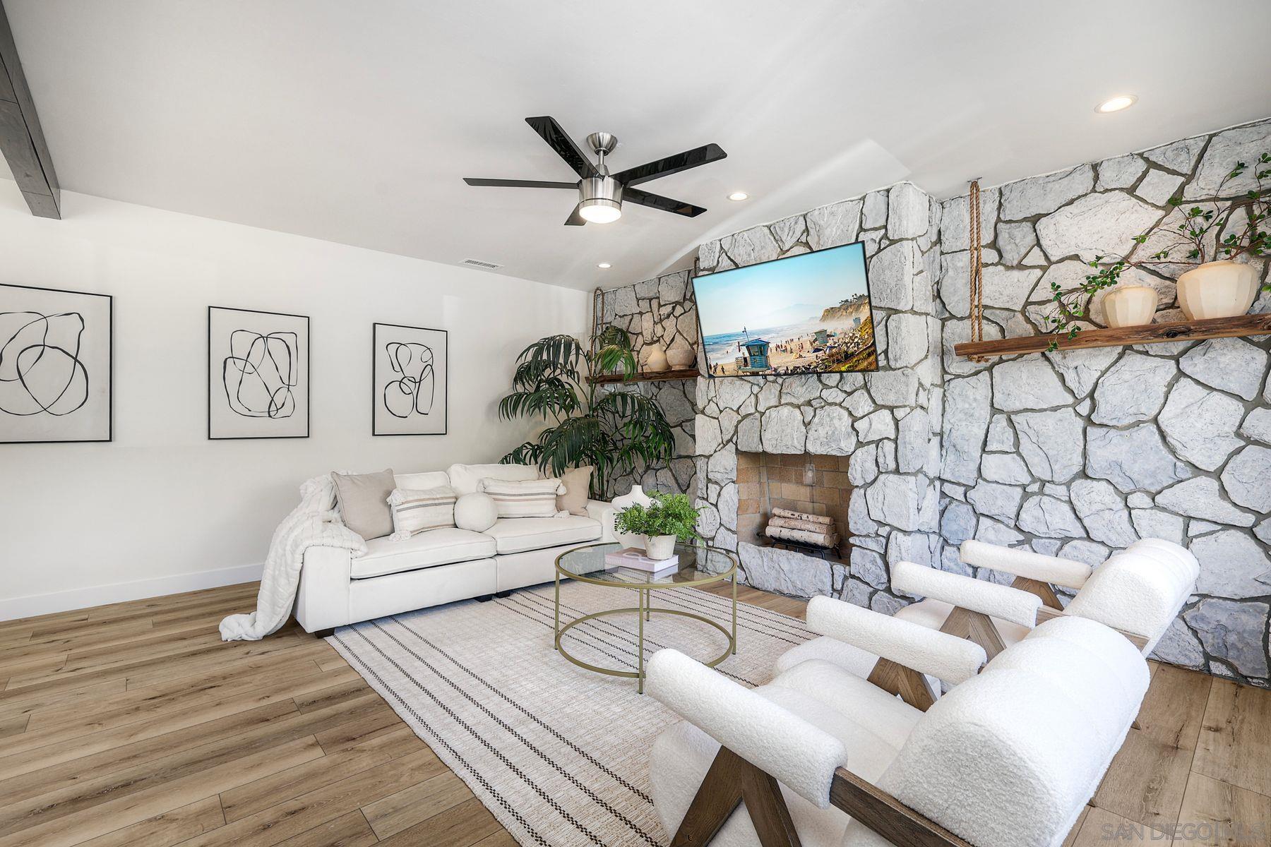 Detail Gallery Image 3 of 30 For 3476  Reynard Way, San Diego,  CA 92103 - 3 Beds | 2 Baths