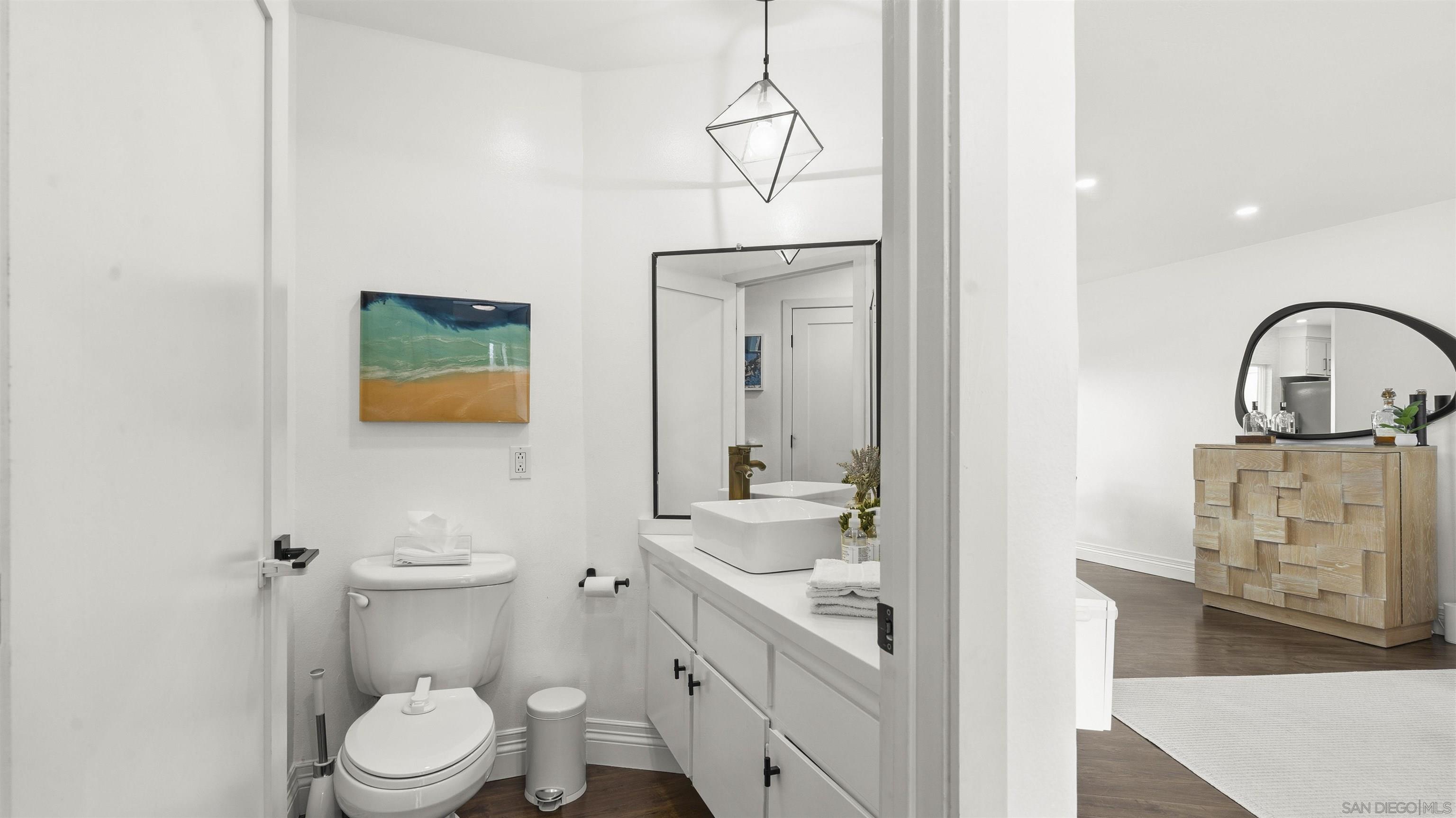 Detail Gallery Image 18 of 43 For 8490  via Sonoma  #10,  La Jolla,  CA 92037 - 2 Beds | 2/1 Baths