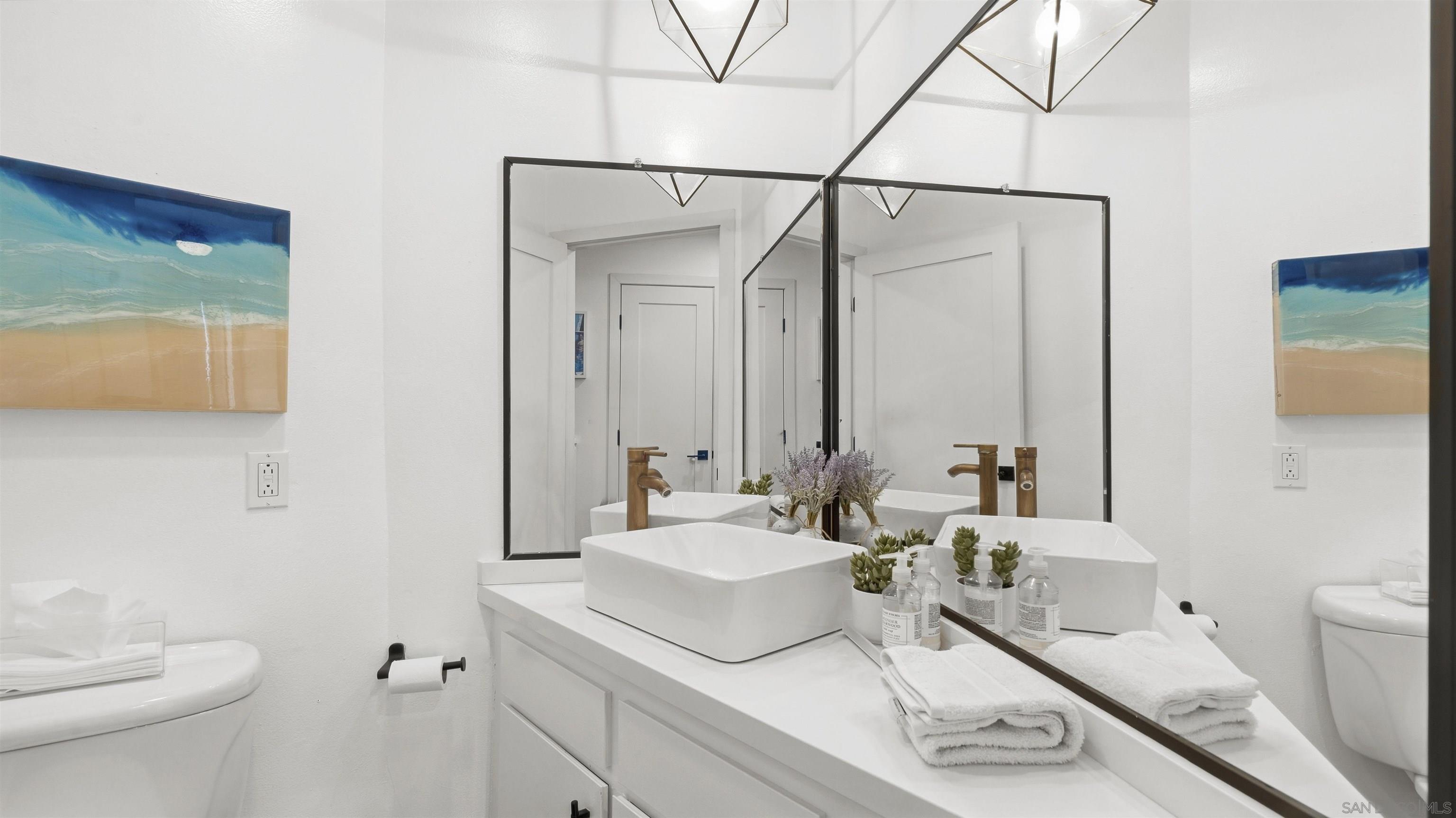 Detail Gallery Image 19 of 43 For 8490  via Sonoma  #10,  La Jolla,  CA 92037 - 2 Beds | 2/1 Baths