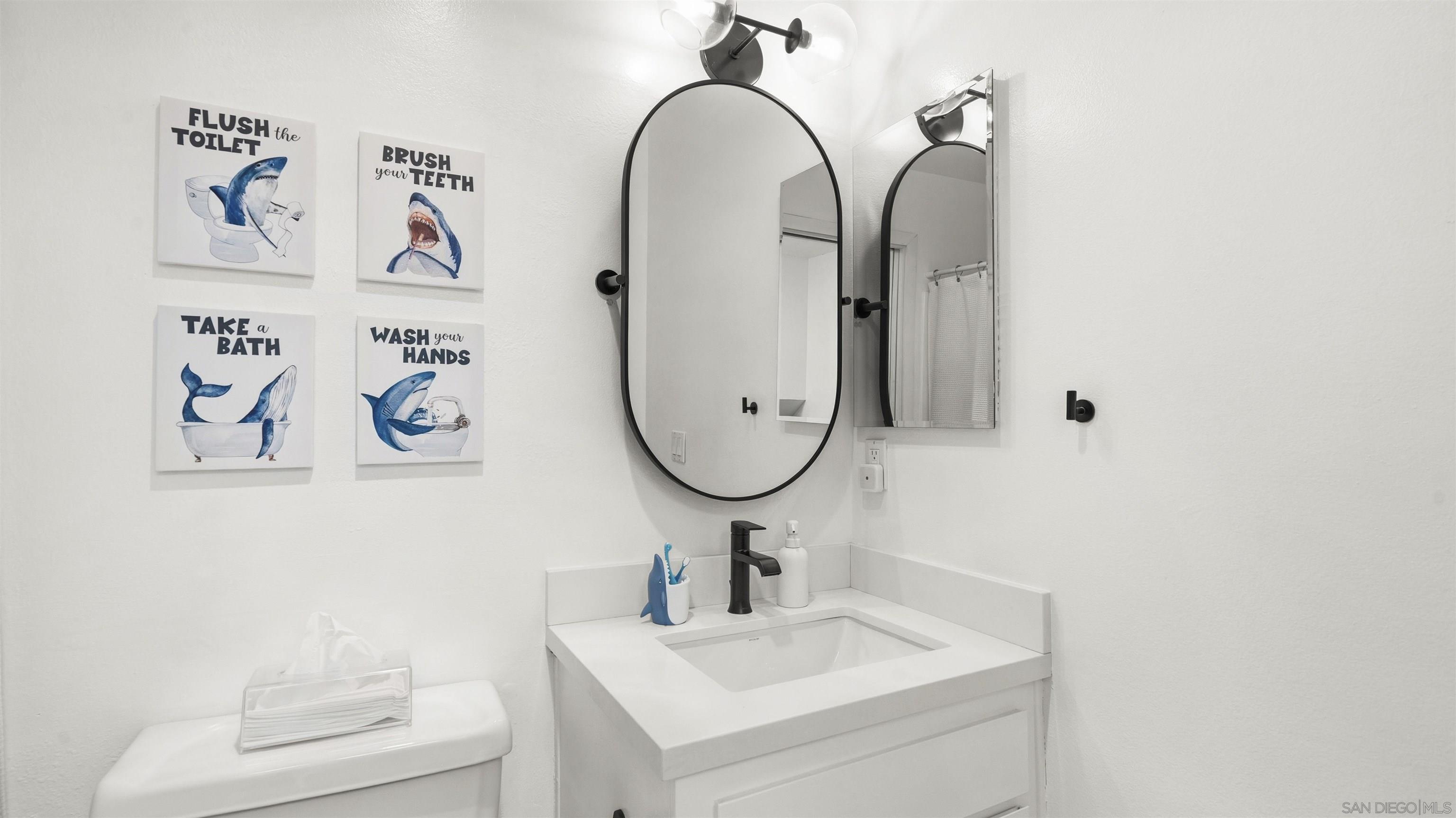 Detail Gallery Image 30 of 43 For 8490  via Sonoma  #10,  La Jolla,  CA 92037 - 2 Beds | 2/1 Baths