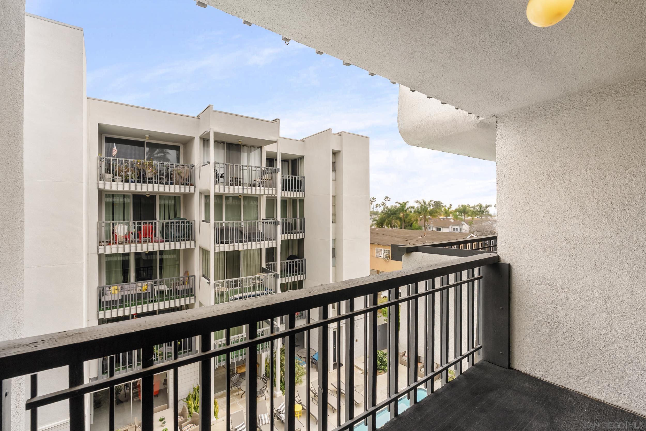 Detail Gallery Image 24 of 33 For 727  Sapphire St  #301,  San Diego,  CA 92109 - 2 Beds | 2 Baths