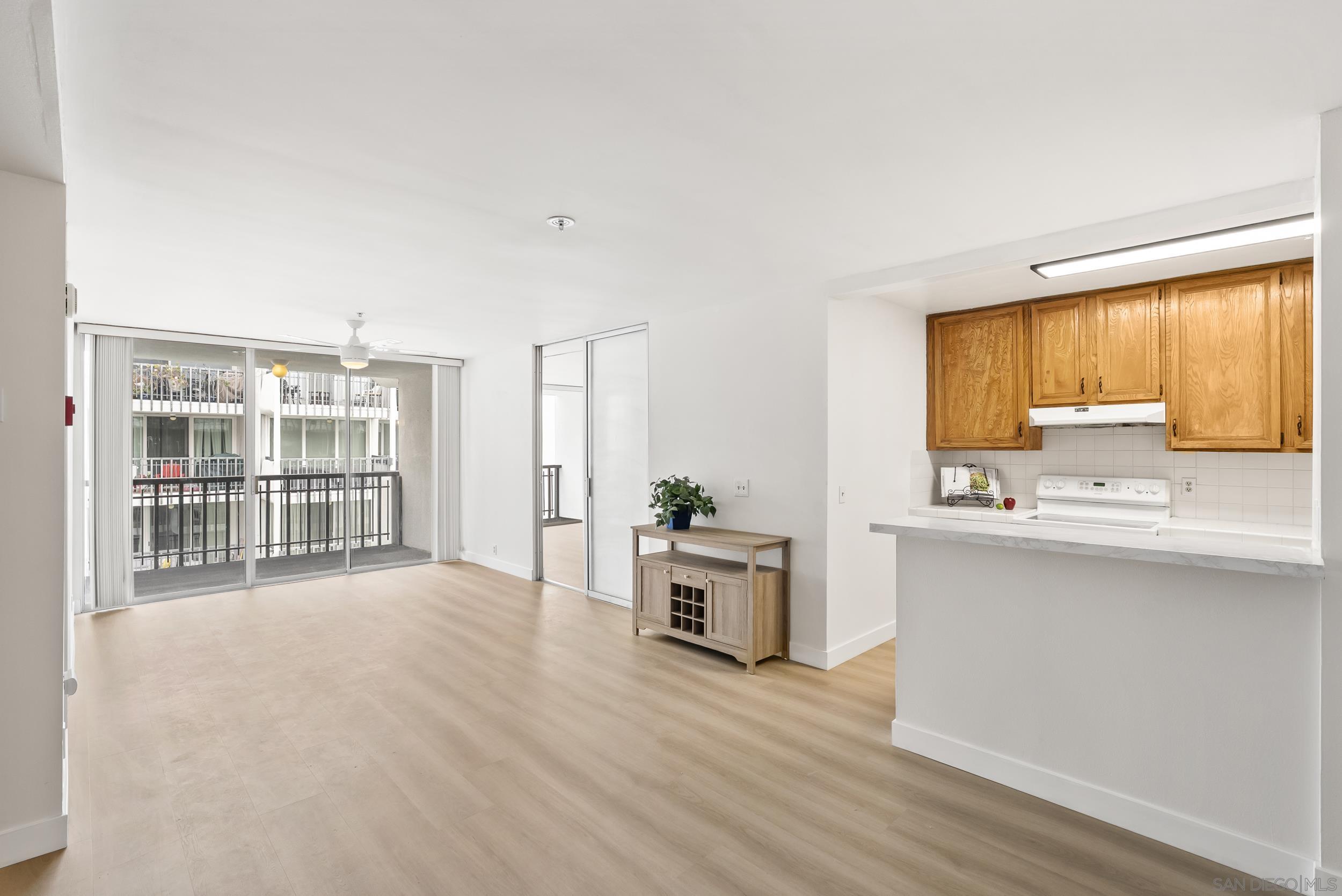 Detail Gallery Image 8 of 33 For 727  Sapphire St  #301,  San Diego,  CA 92109 - 2 Beds | 2 Baths