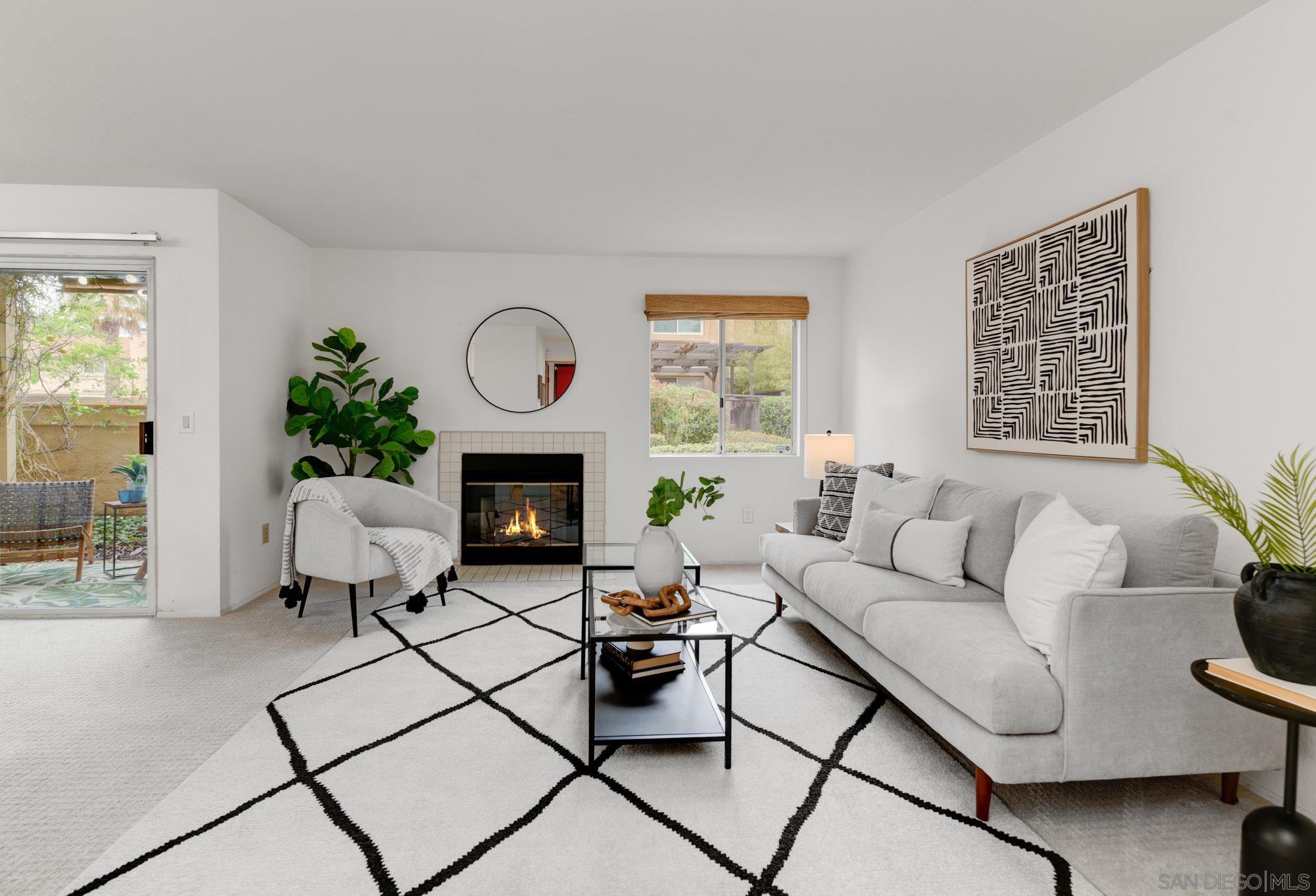 Detail Gallery Image 2 of 32 For 11325  Avenida De Los Lobos  a,  San Diego,  CA 92127 - 1 Beds | 1 Baths