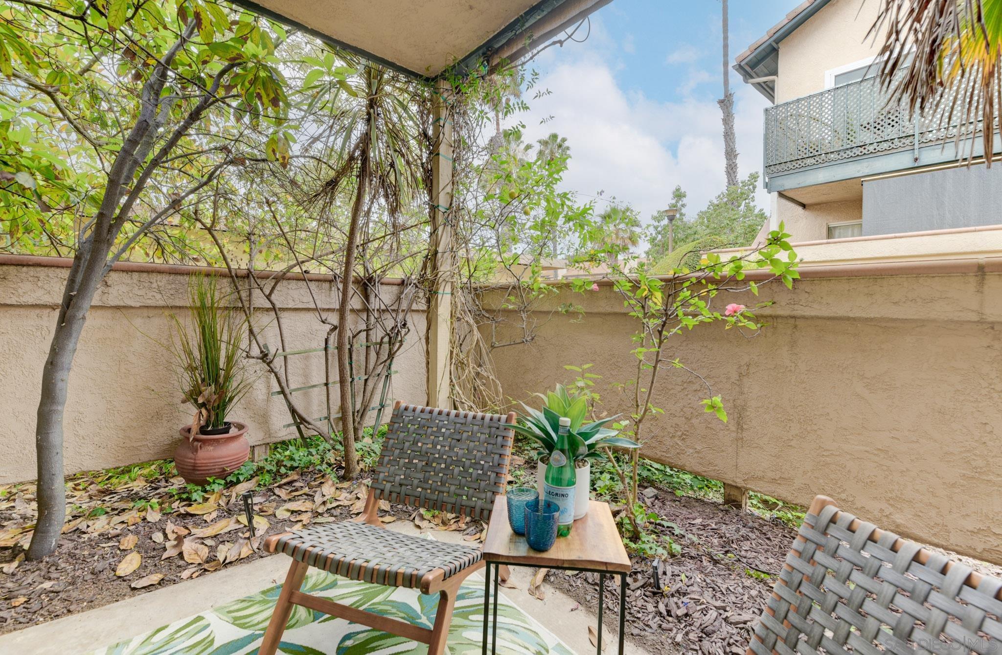 Detail Gallery Image 14 of 32 For 11325  Avenida De Los Lobos  a,  San Diego,  CA 92127 - 1 Beds | 1 Baths