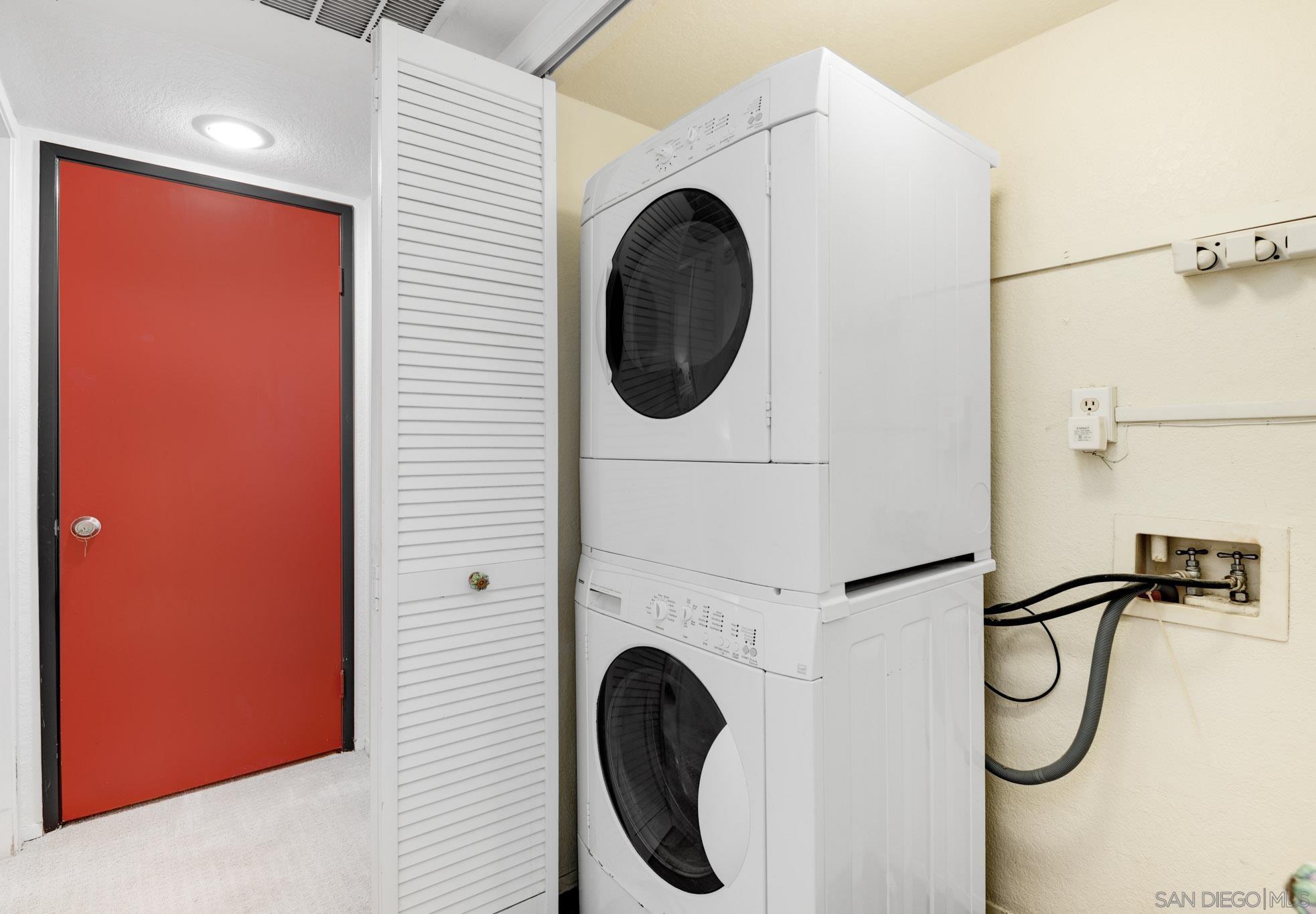 Detail Gallery Image 22 of 32 For 11325  Avenida De Los Lobos  a,  San Diego,  CA 92127 - 1 Beds | 1 Baths