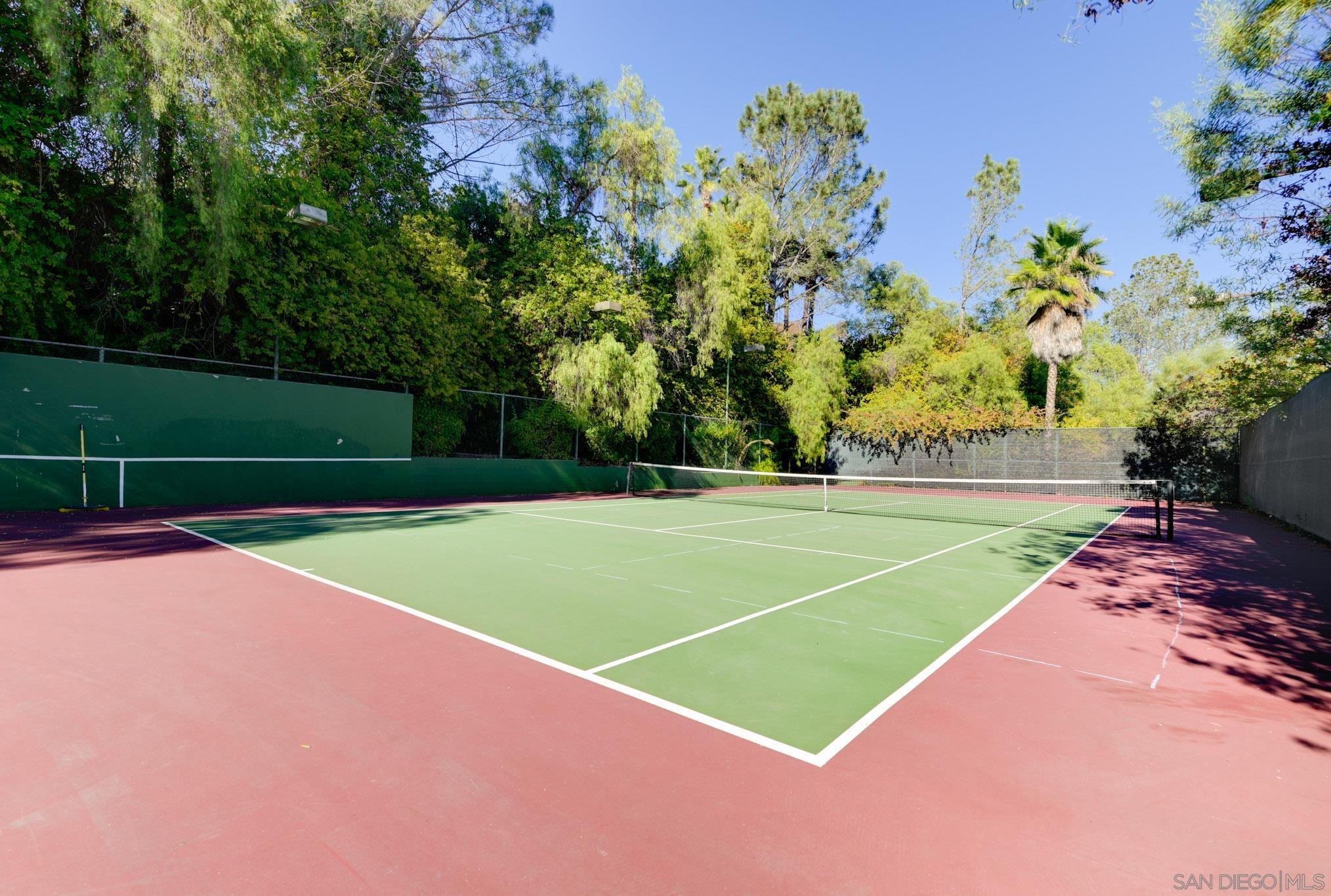 Detail Gallery Image 31 of 32 For 11325  Avenida De Los Lobos  a,  San Diego,  CA 92127 - 1 Beds | 1 Baths