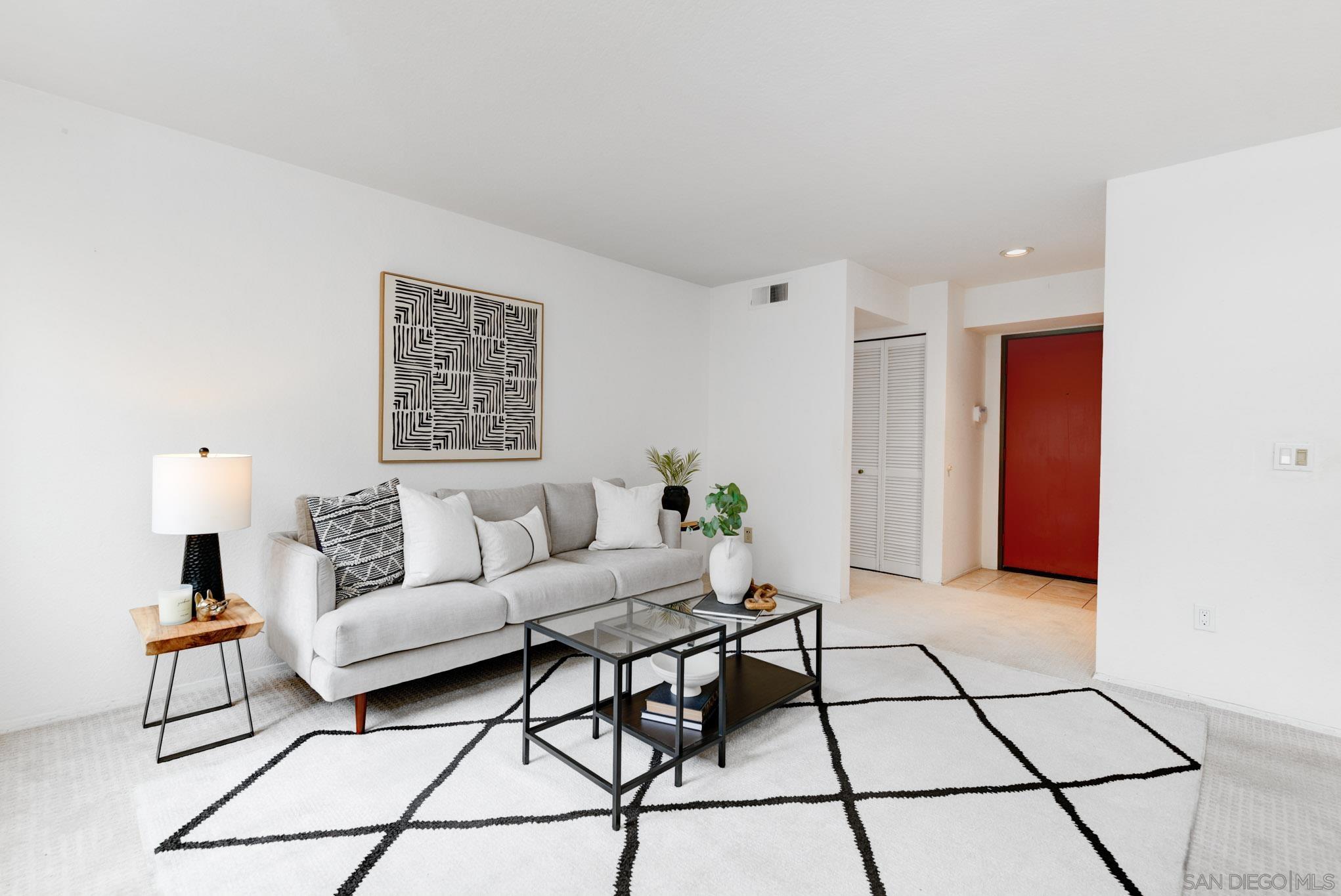 Detail Gallery Image 5 of 32 For 11325  Avenida De Los Lobos  a,  San Diego,  CA 92127 - 1 Beds | 1 Baths