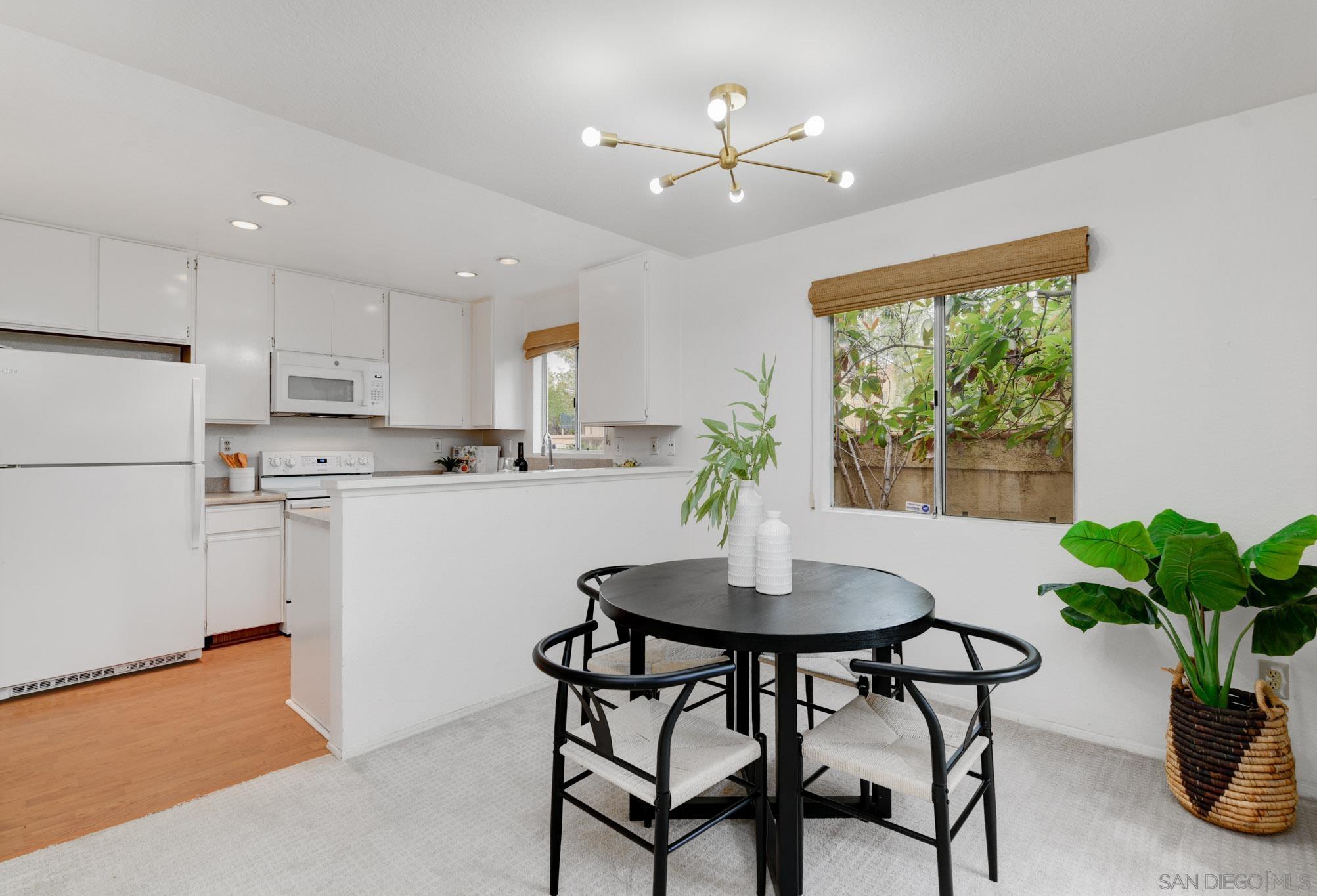 Detail Gallery Image 7 of 32 For 11325  Avenida De Los Lobos  a,  San Diego,  CA 92127 - 1 Beds | 1 Baths