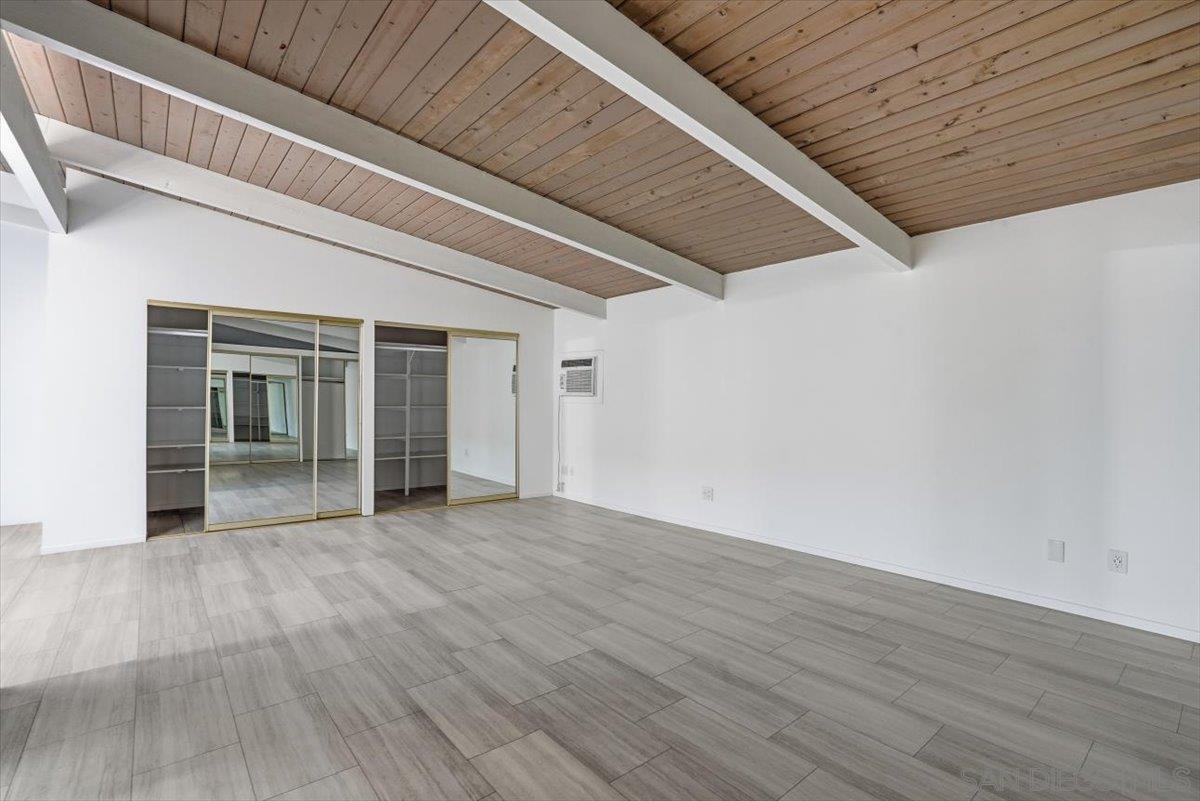 Detail Gallery Image 18 of 40 For 4985  Pacifica, San Diego,  CA 92109 - 4 Beds | 2 Baths