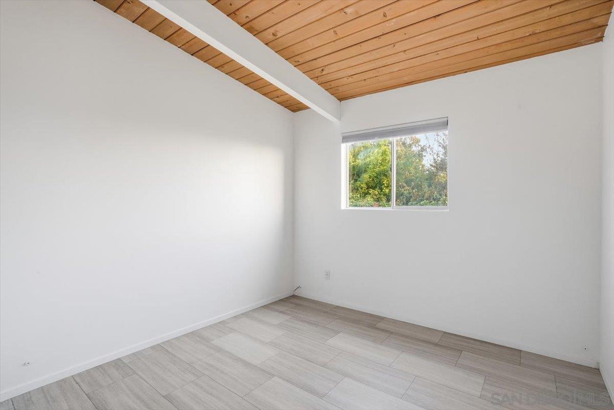 Detail Gallery Image 22 of 40 For 4985  Pacifica, San Diego,  CA 92109 - 4 Beds | 2 Baths