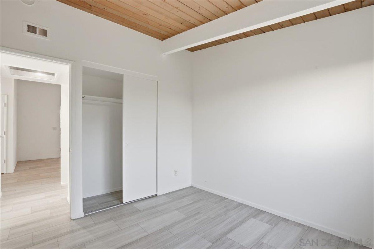 Detail Gallery Image 24 of 40 For 4985  Pacifica, San Diego,  CA 92109 - 4 Beds | 2 Baths