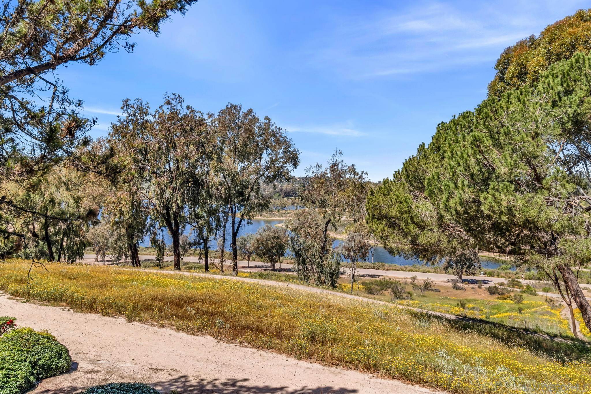 Detail Gallery Image 21 of 38 For 5710  Baltimore Dr  #429,  La Mesa,  CA 91942 - 1 Beds | 1 Baths